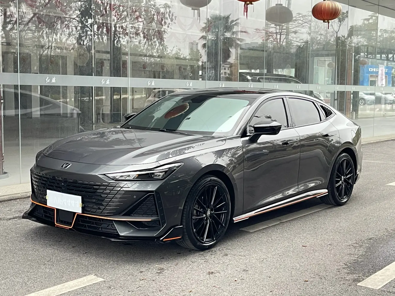 Changan UNI-V  из Китая