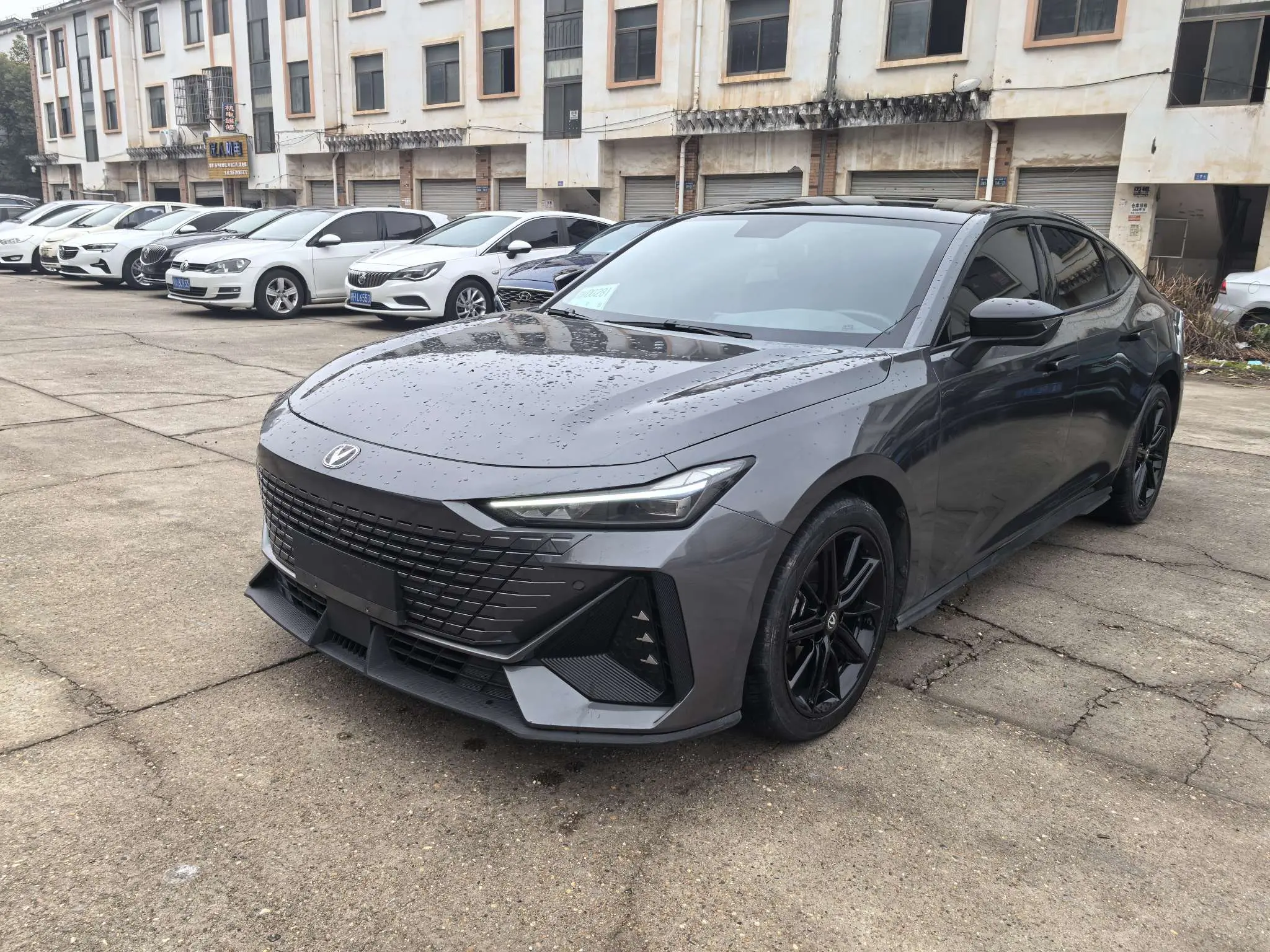 Changan UNI-V  из Китая