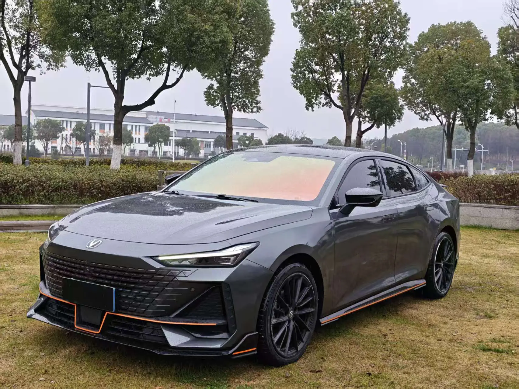 Changan UNI-V  из Китая