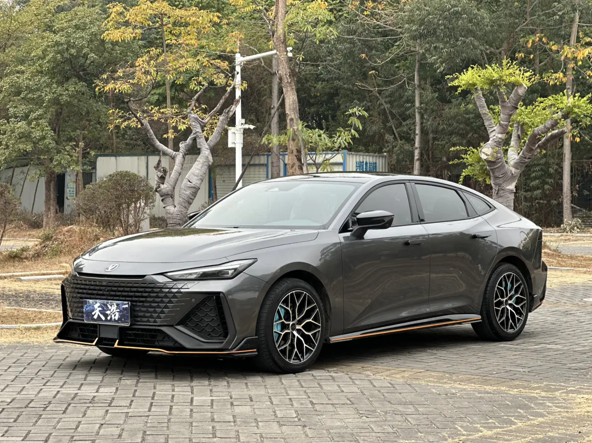 Changan UNI-V  из Китая