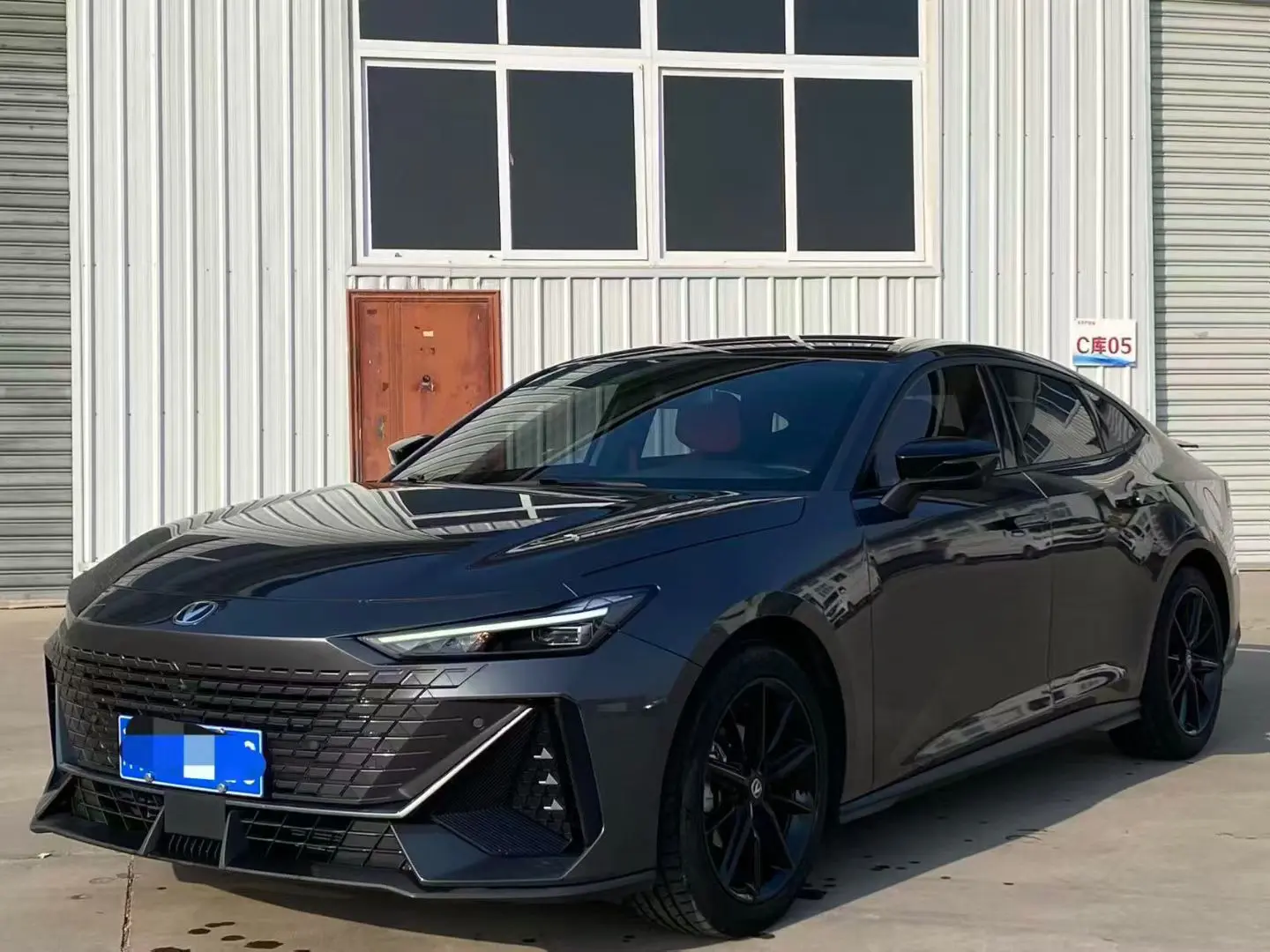 Changan UNI-V  из Китая