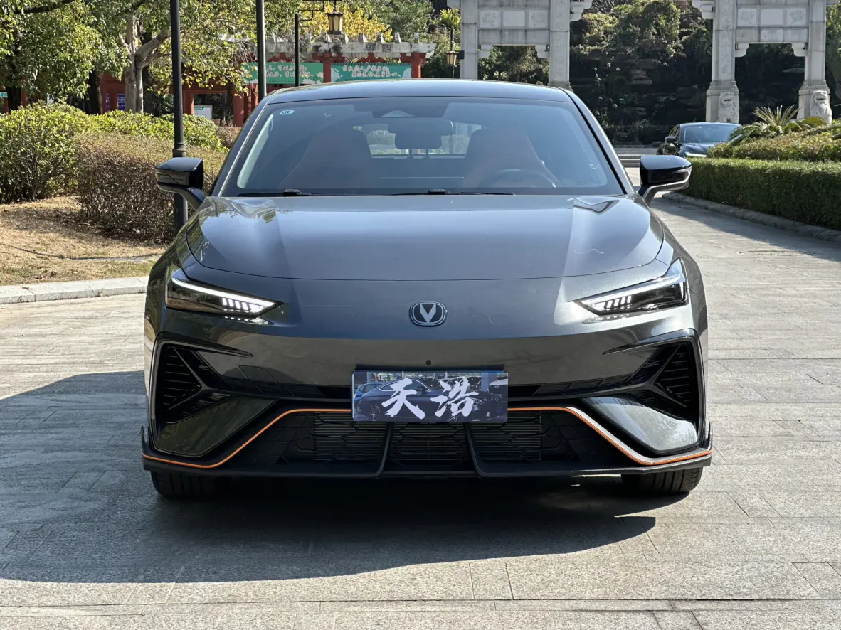 Changan UNI-V  из Китая