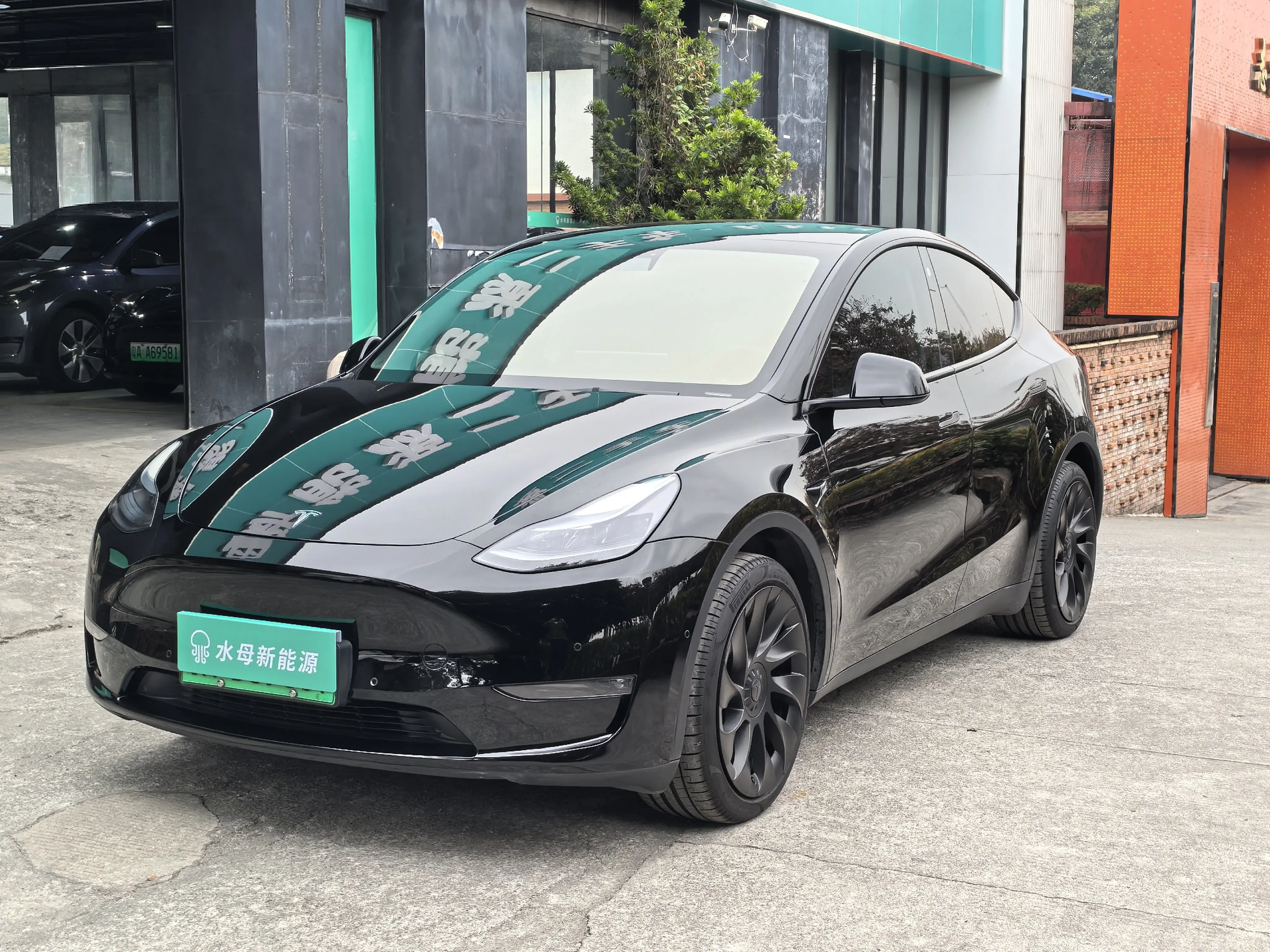 Tesla Model Y  из Китая