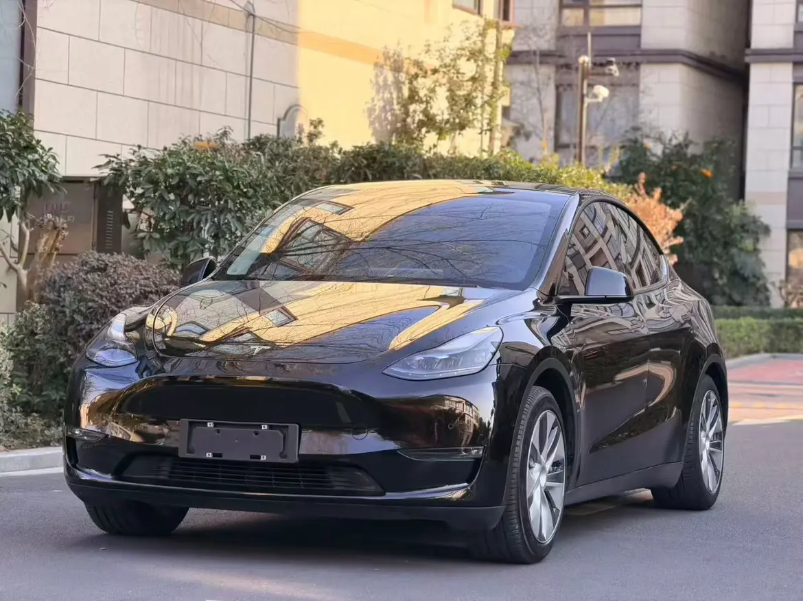 Tesla Model Y  из Китая