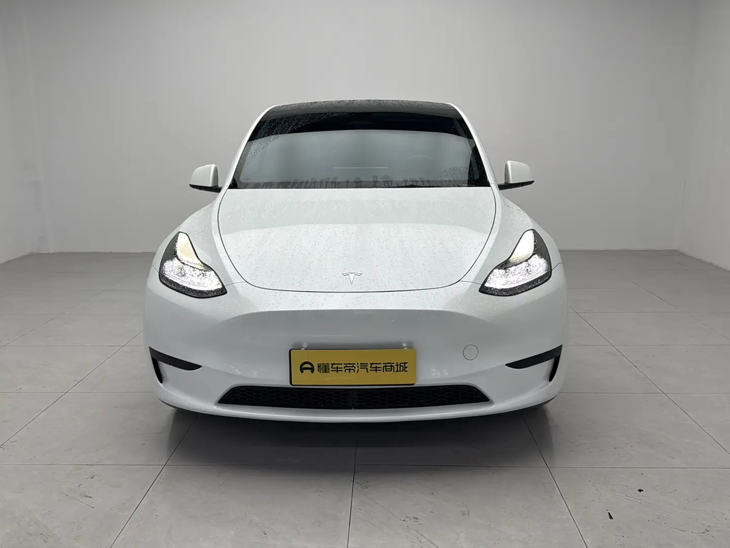 Tesla Model Y  из Китая