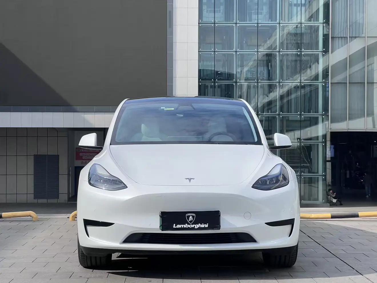 Tesla Model Y  из Китая
