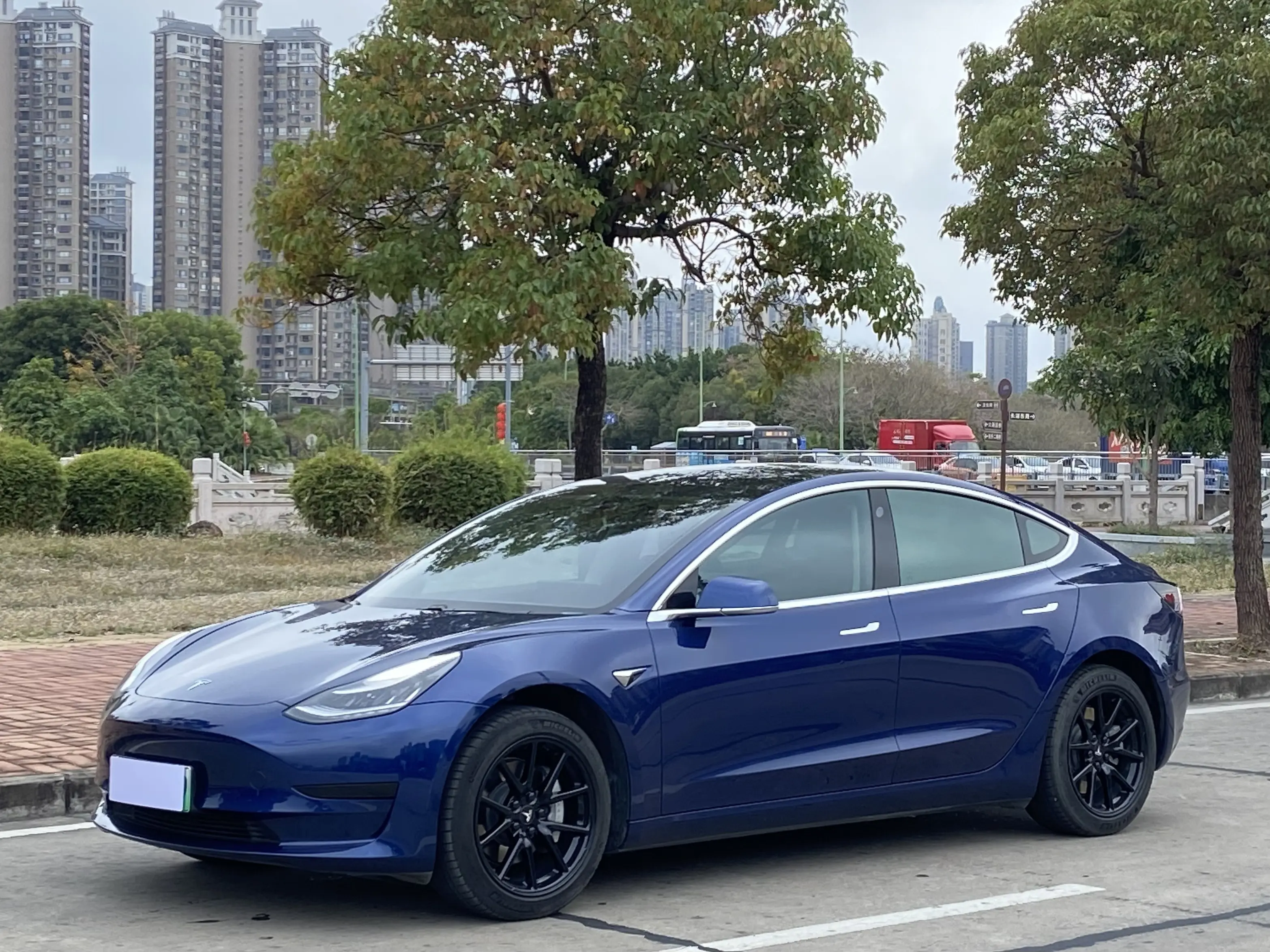 Tesla Model 3  из Китая