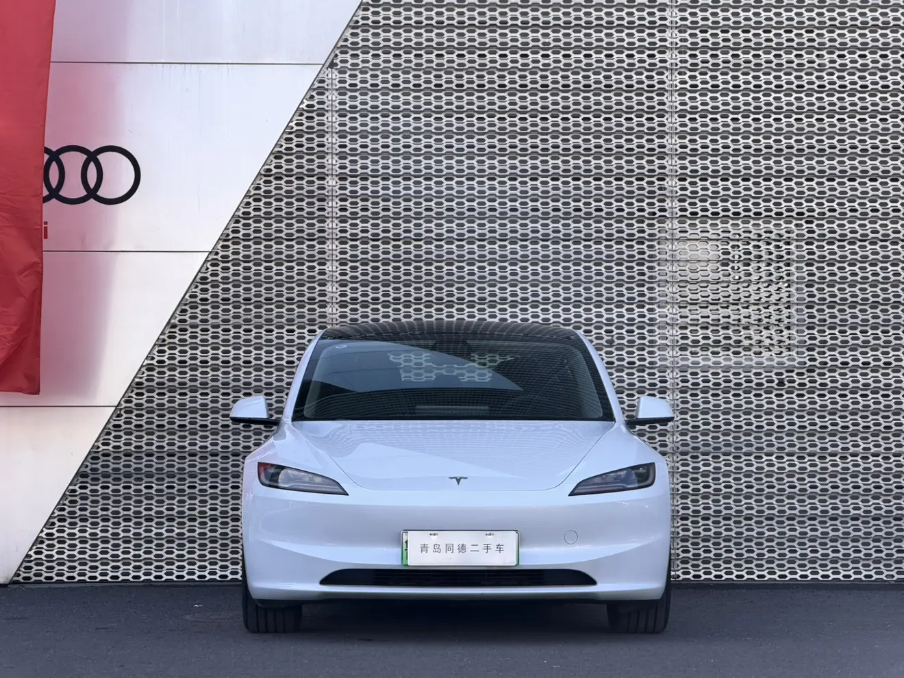 Tesla Model 3  из Китая