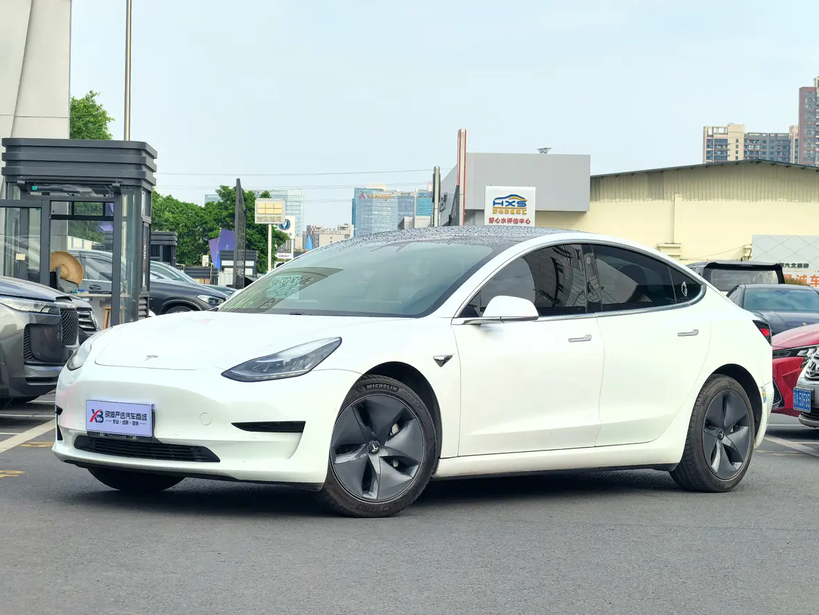 Tesla Model 3  из Китая
