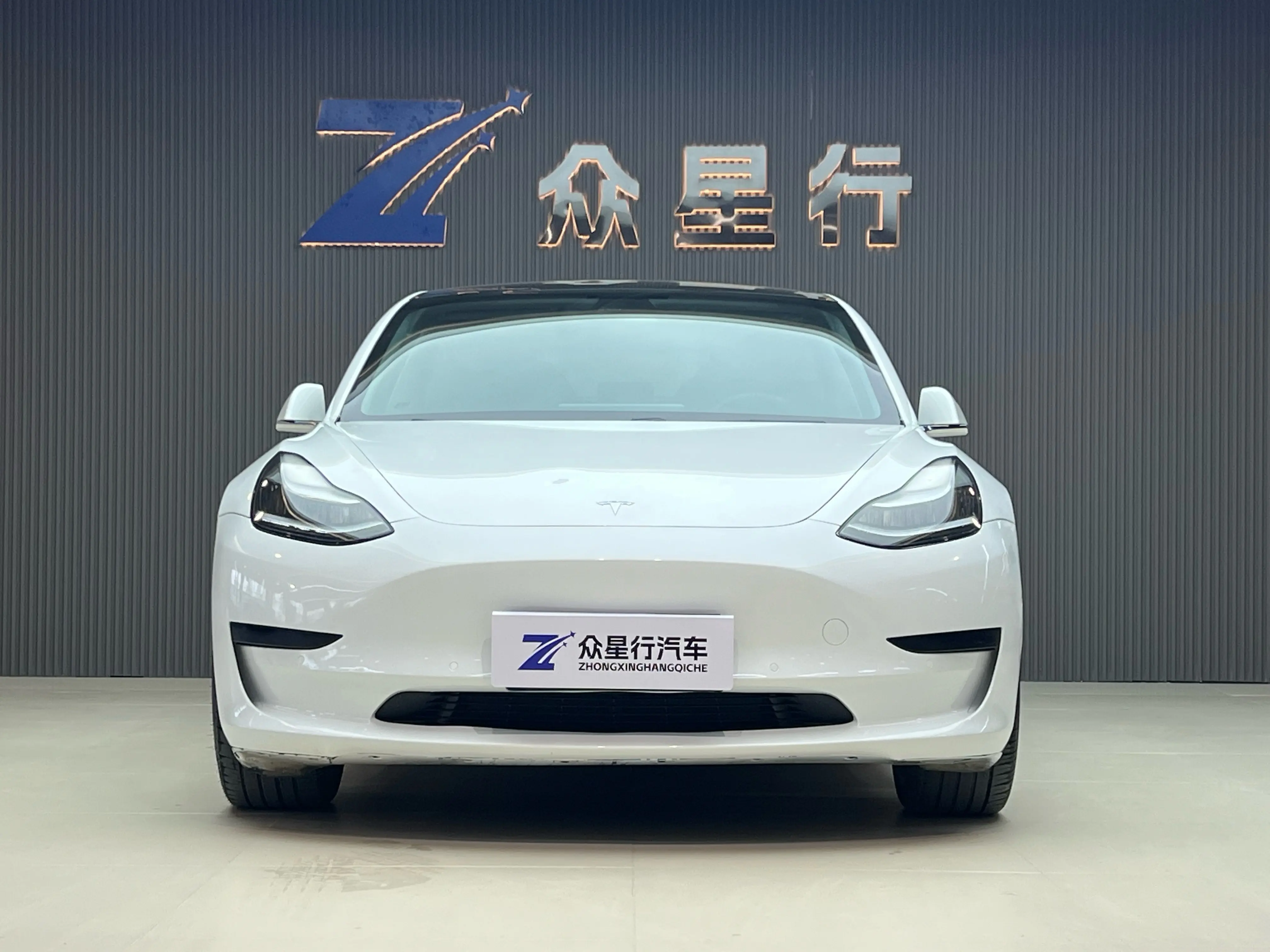 Tesla Model 3  из Китая