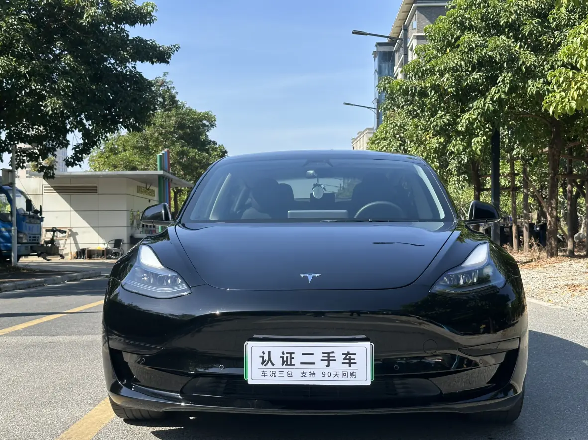 Tesla Model 3  из Китая