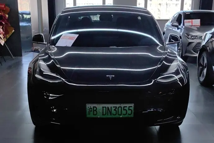 Tesla Model 3  из Китая