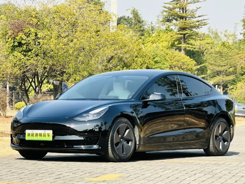 Tesla Model 3  из Китая