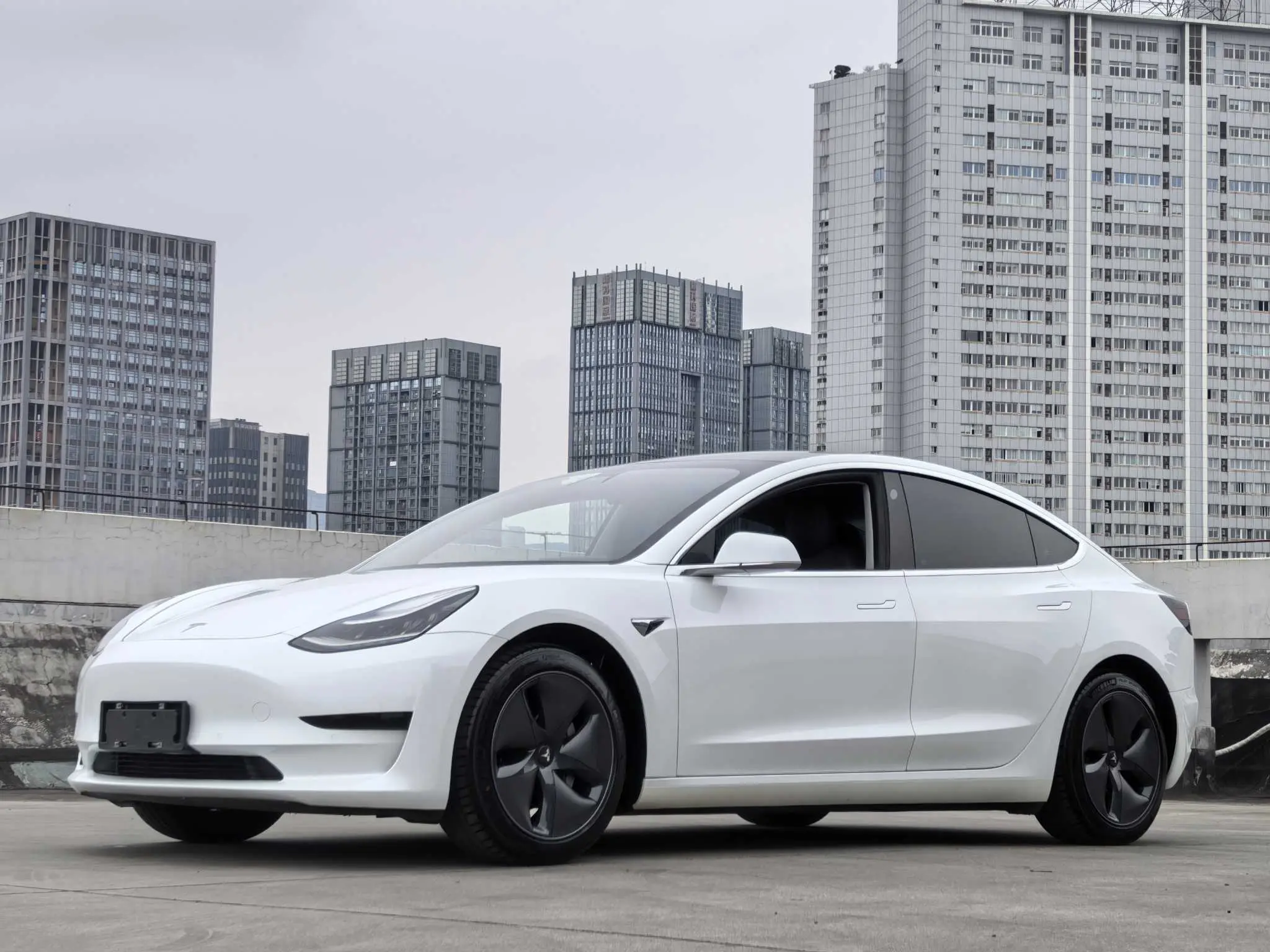 Tesla Model 3  из Китая