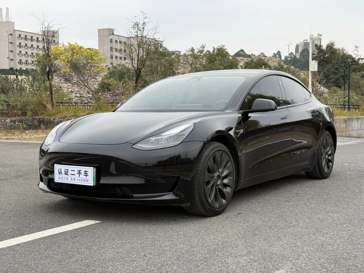 Tesla Model 3  из Китая