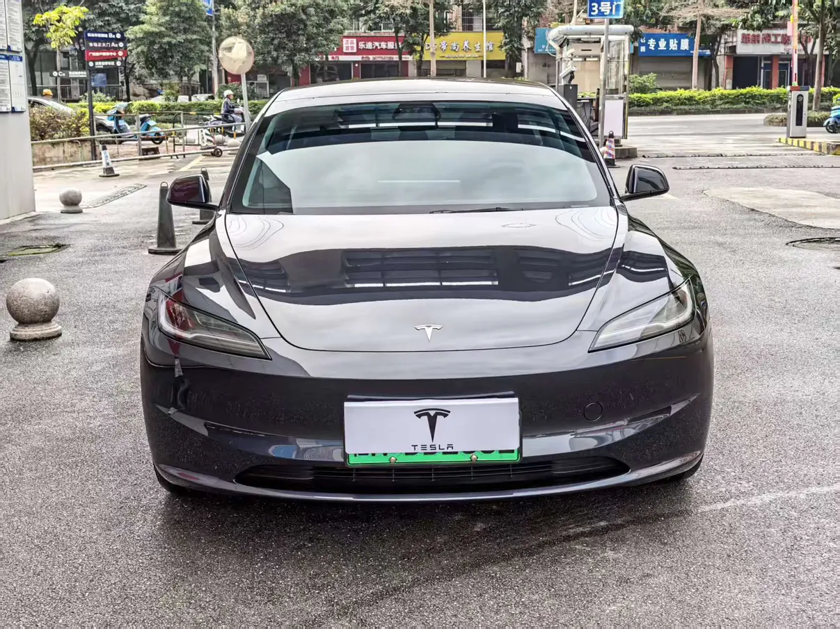 Tesla Model 3  из Китая