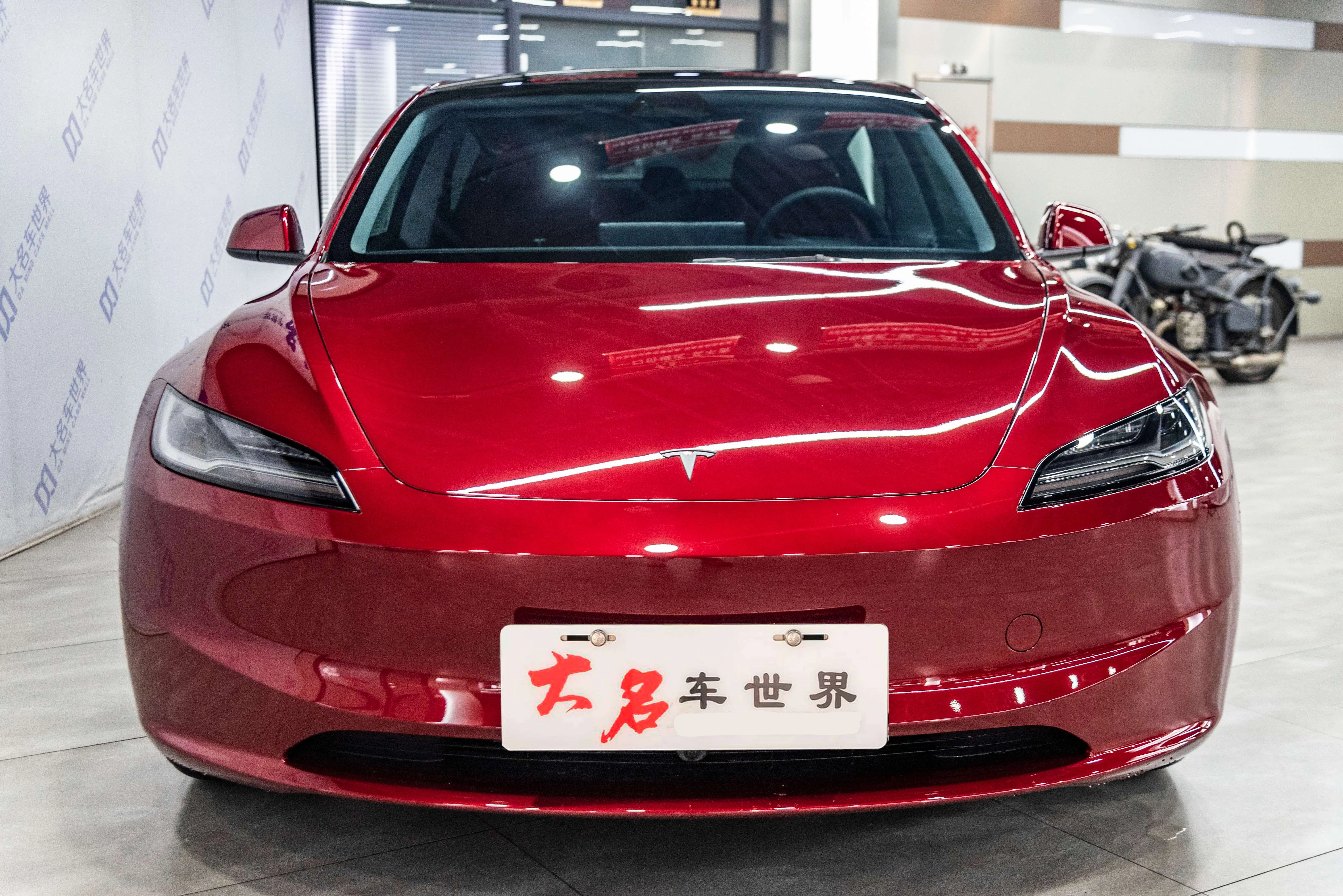 Tesla Model 3  из Китая