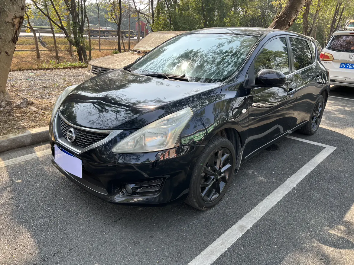 Nissan Tiida  из Китая