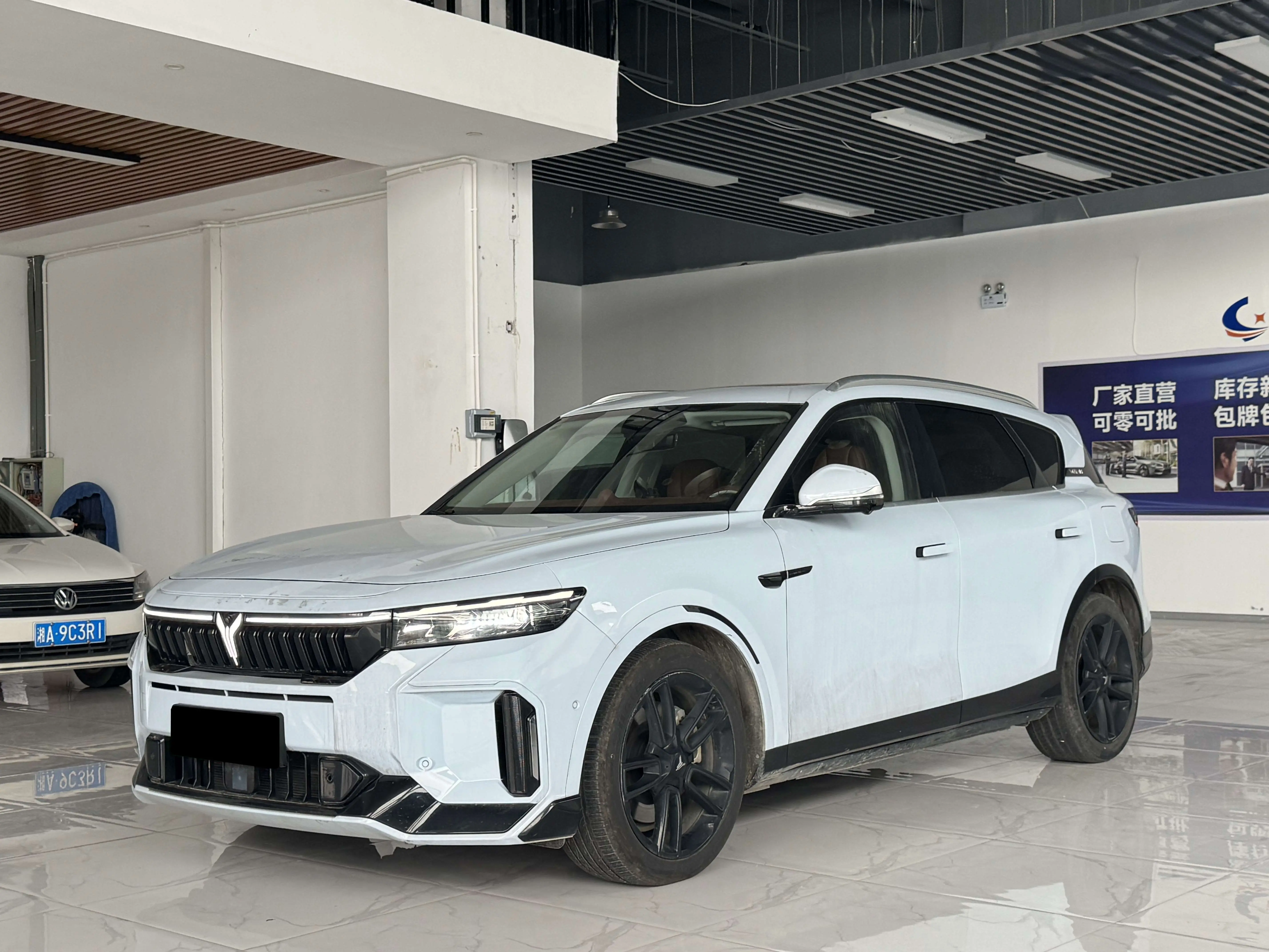 Voyah Lantu FREE  из Китая