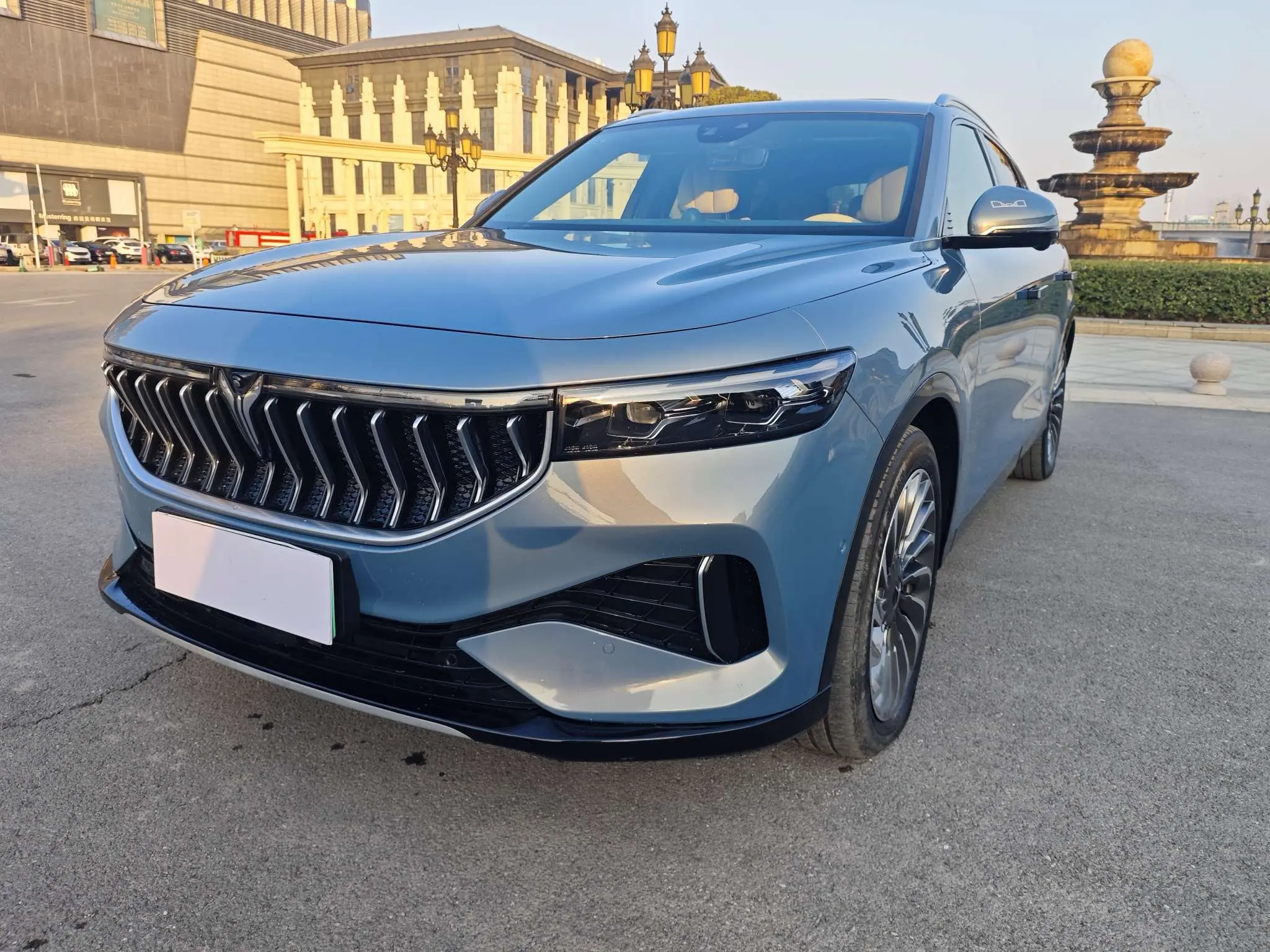 Voyah Lantu FREE  из Китая