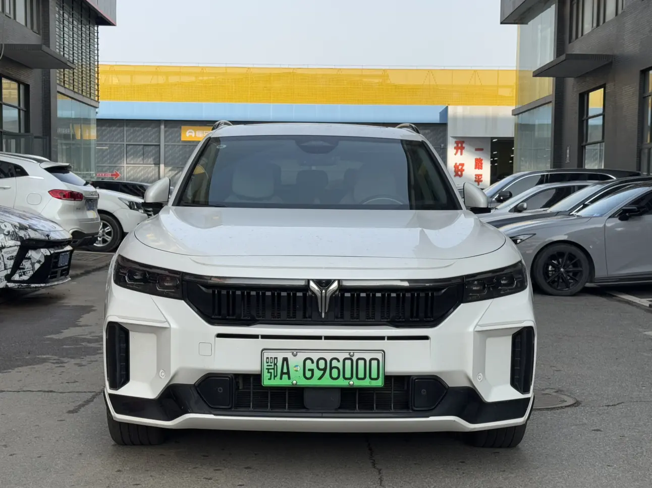 Voyah Lantu FREE  из Китая