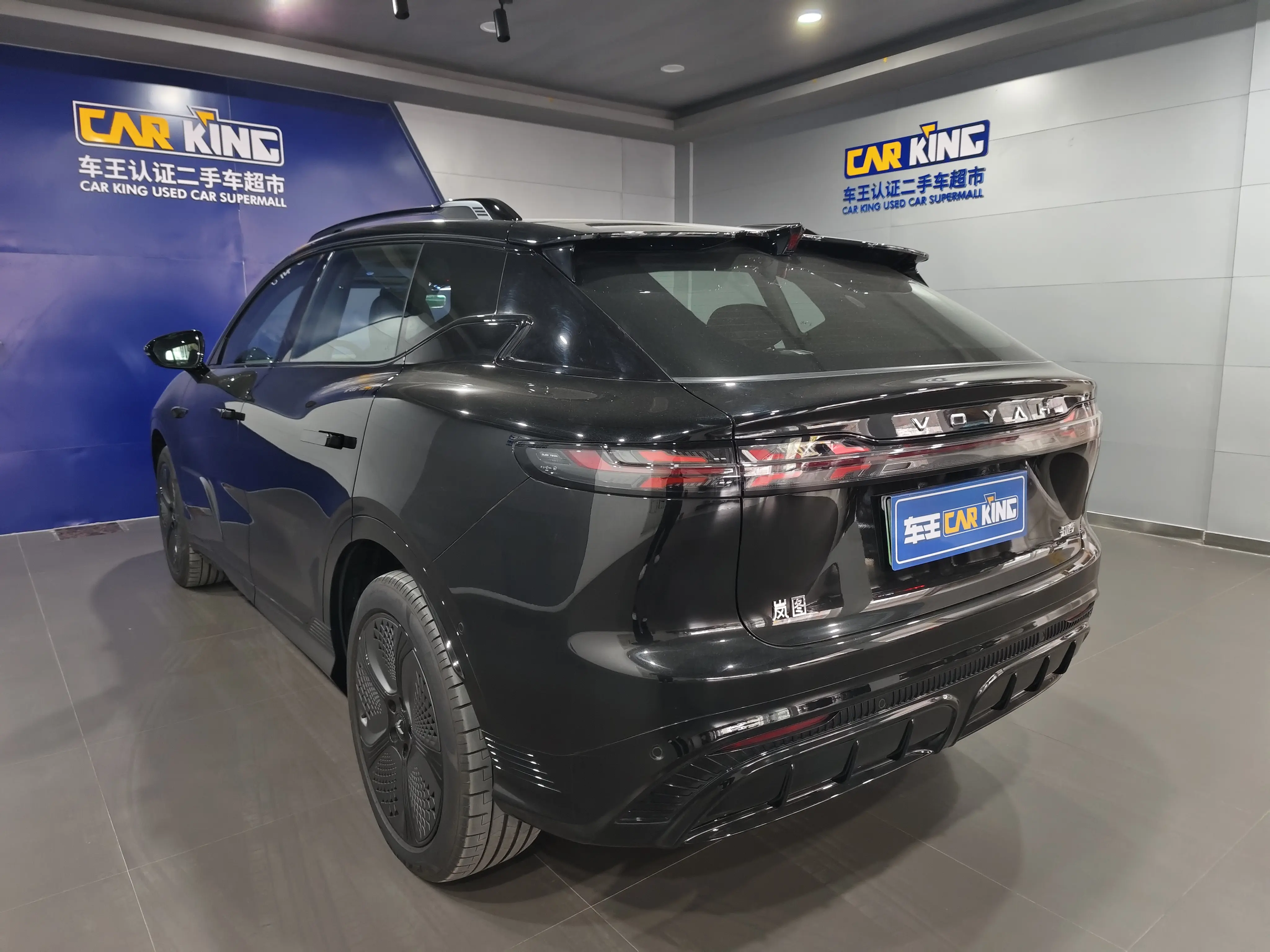 Voyah Courage  из Китая