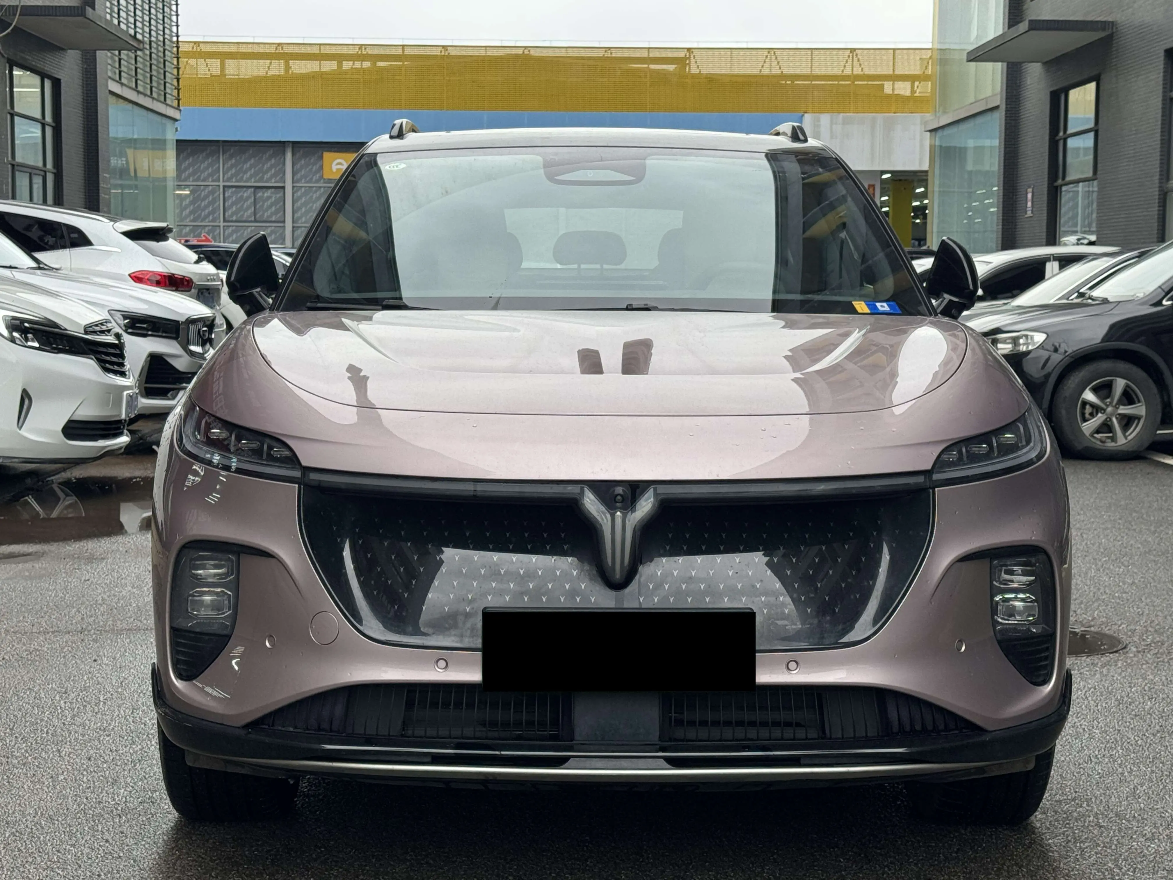 Voyah Courage  из Китая