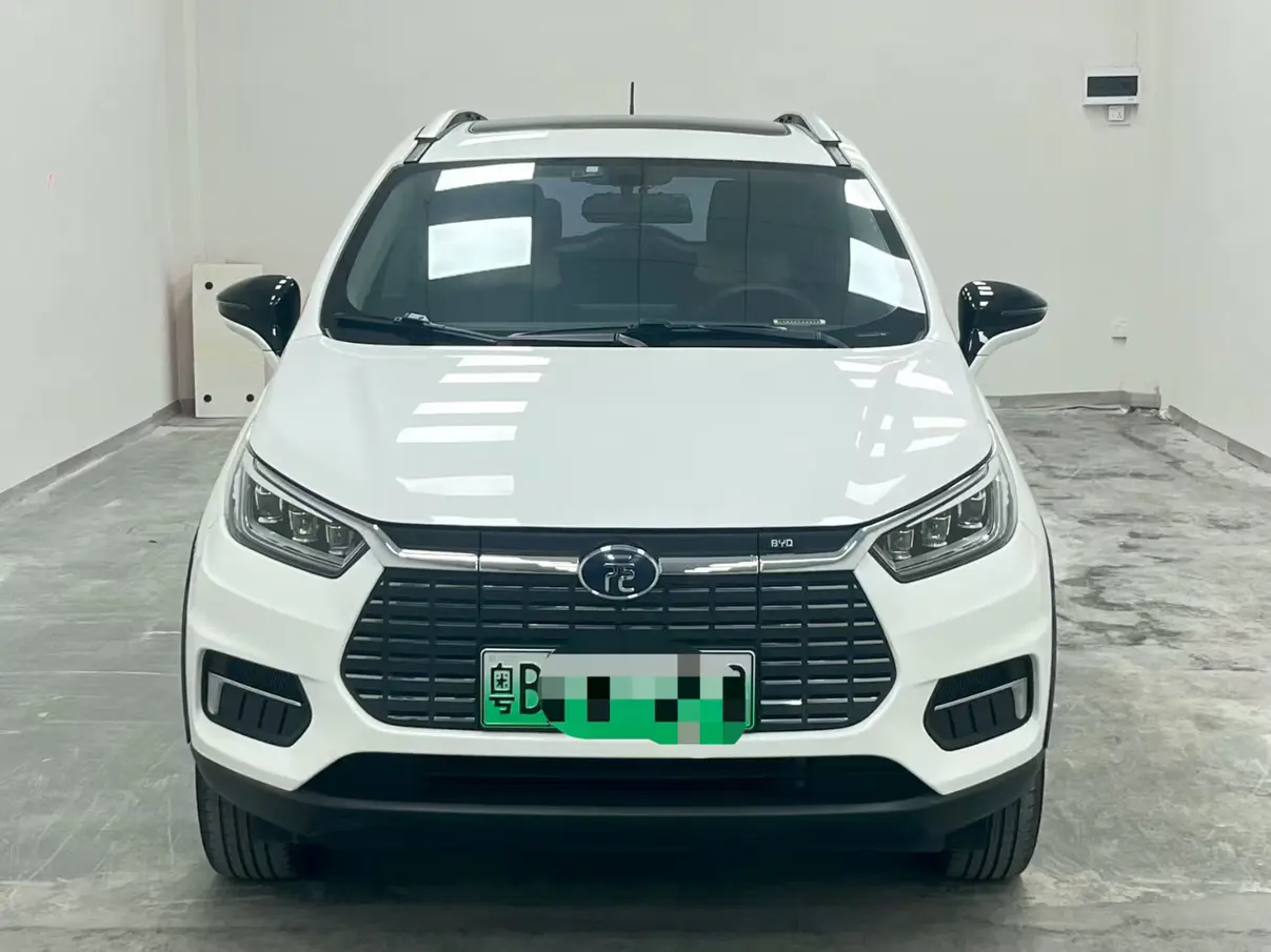 BYD Yuan EV  из Китая