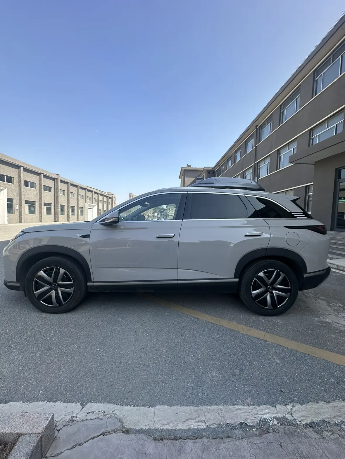 BYD Sea Lion 07DM  из Китая