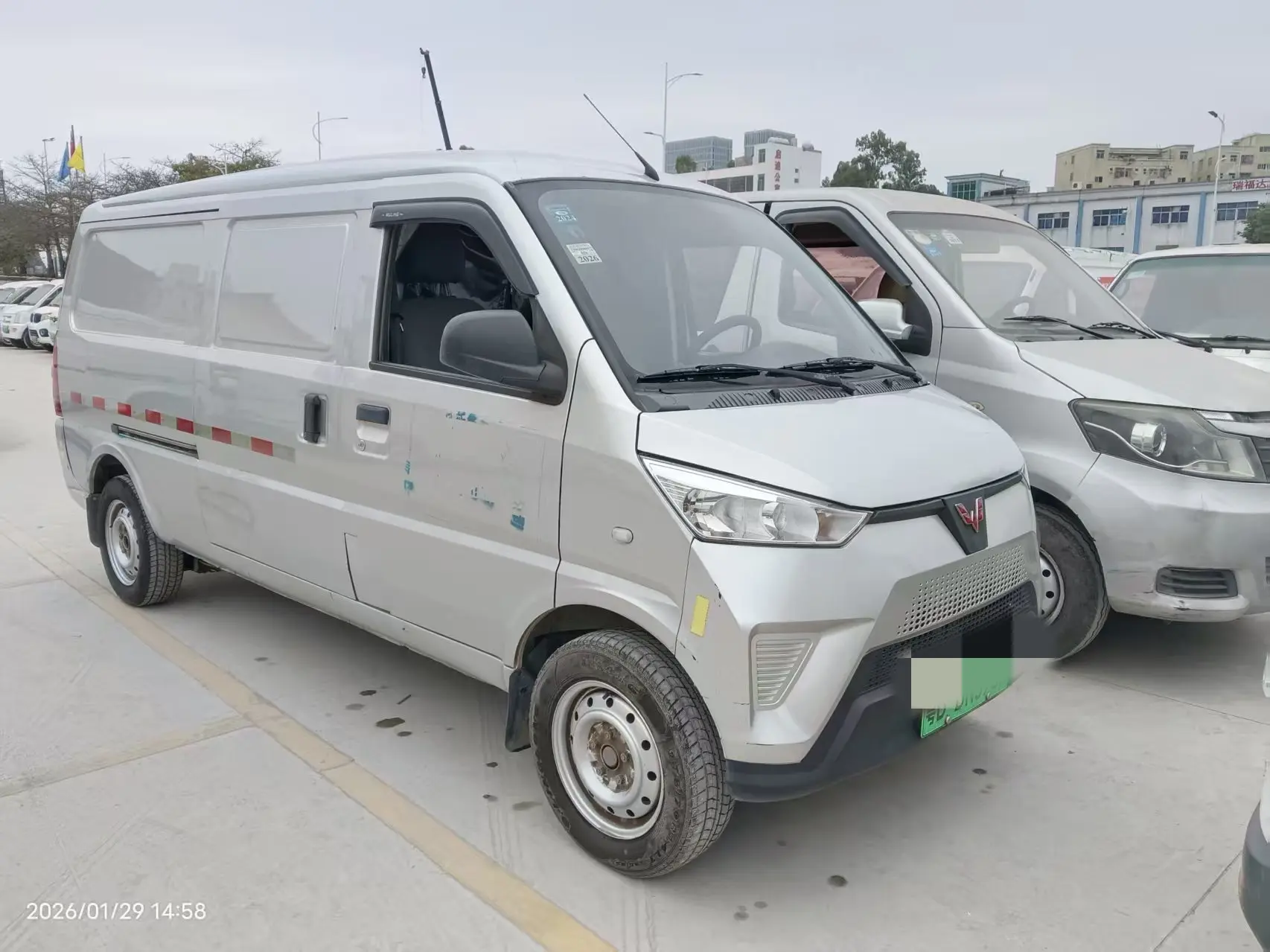 Wuling EV50  из Китая