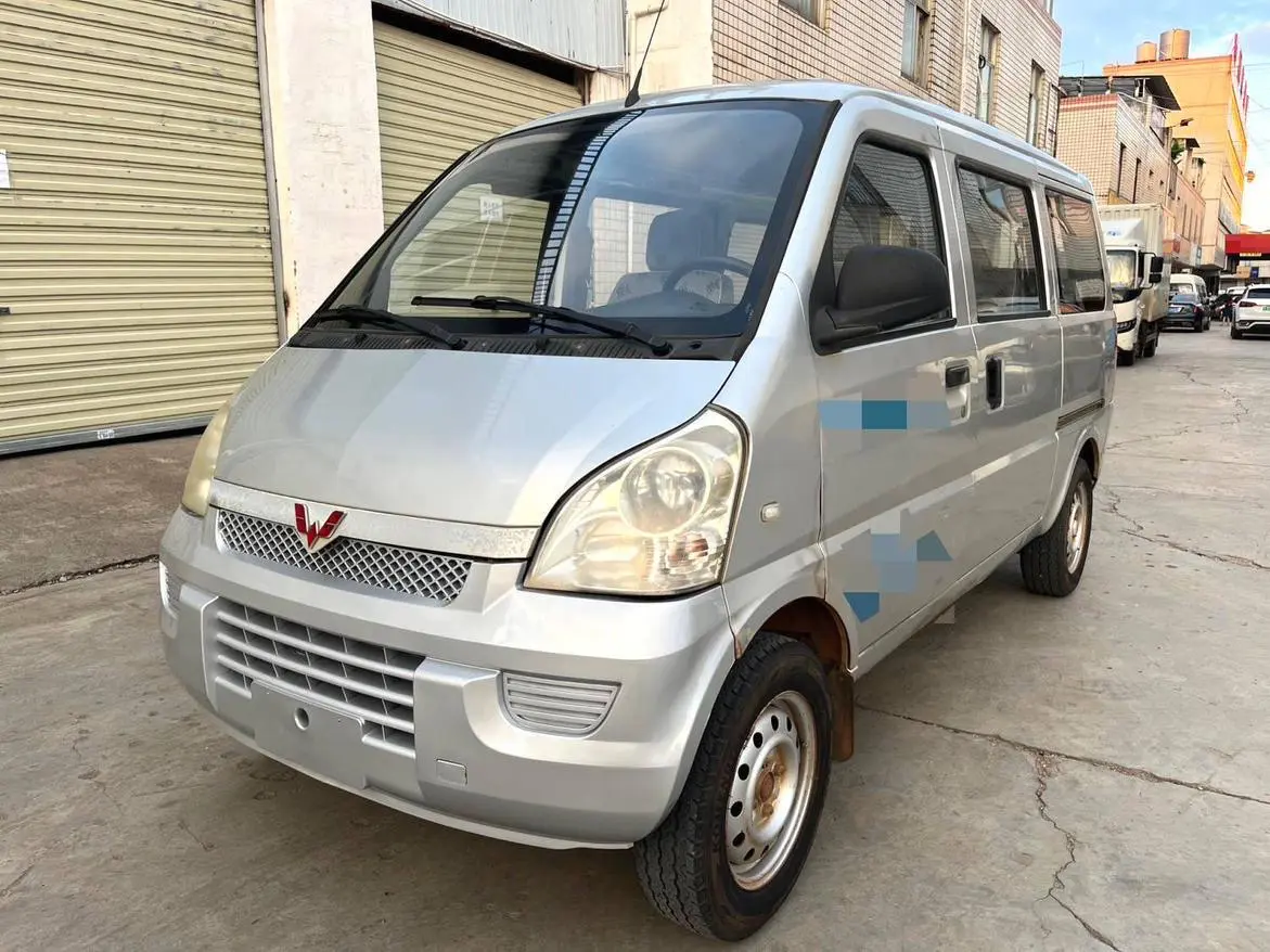 Wuling Rongguang  из Китая