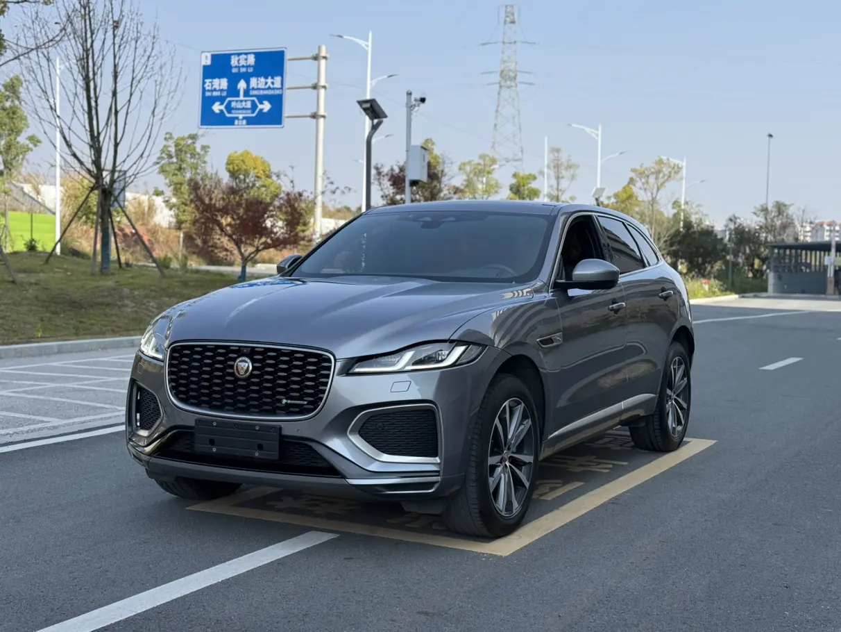 Jaguar F-PACE