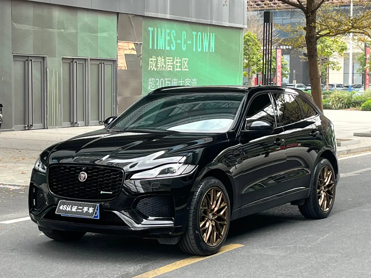 Jaguar F-PACE