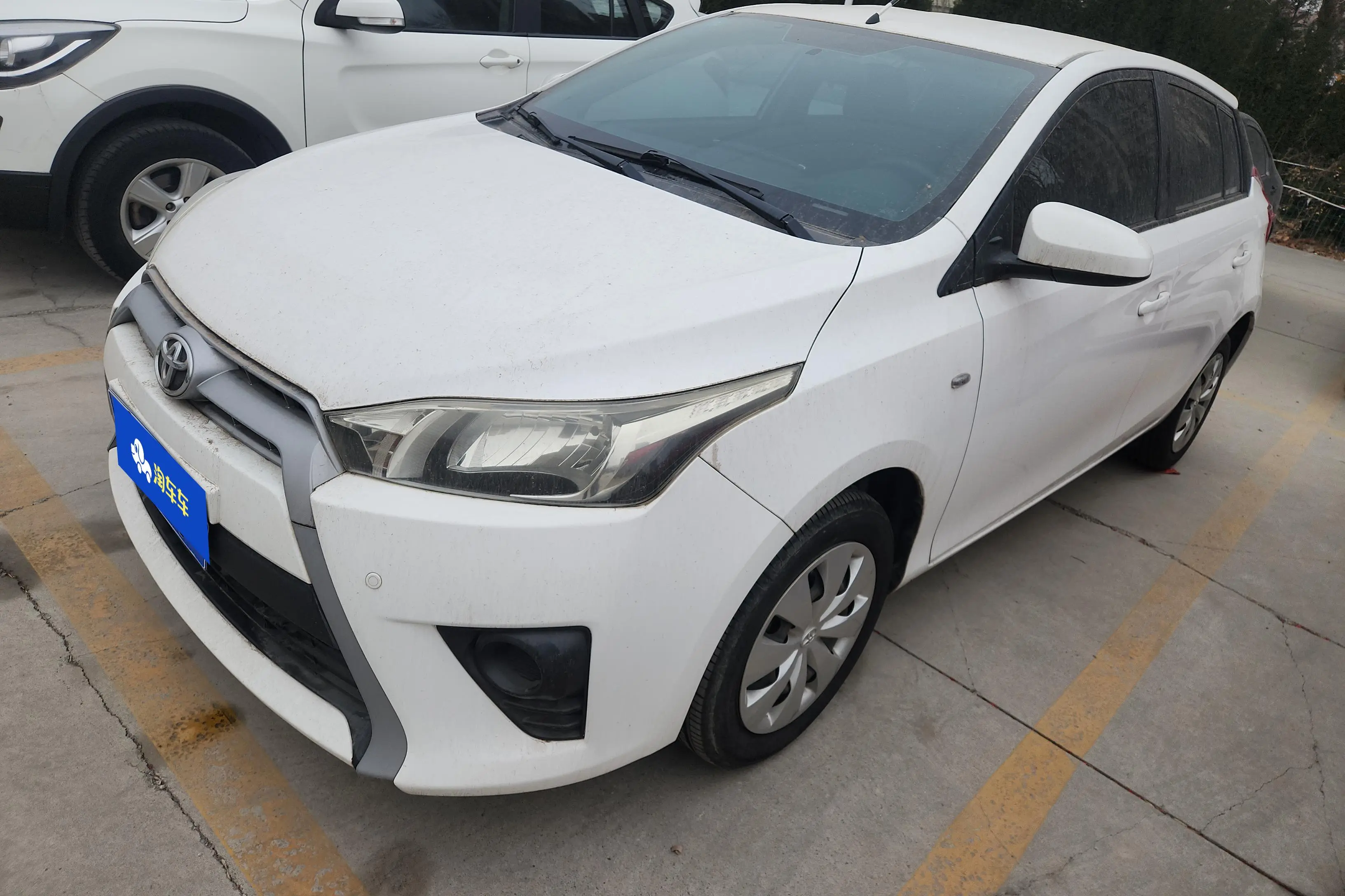 Toyota Yaris L  из Китая