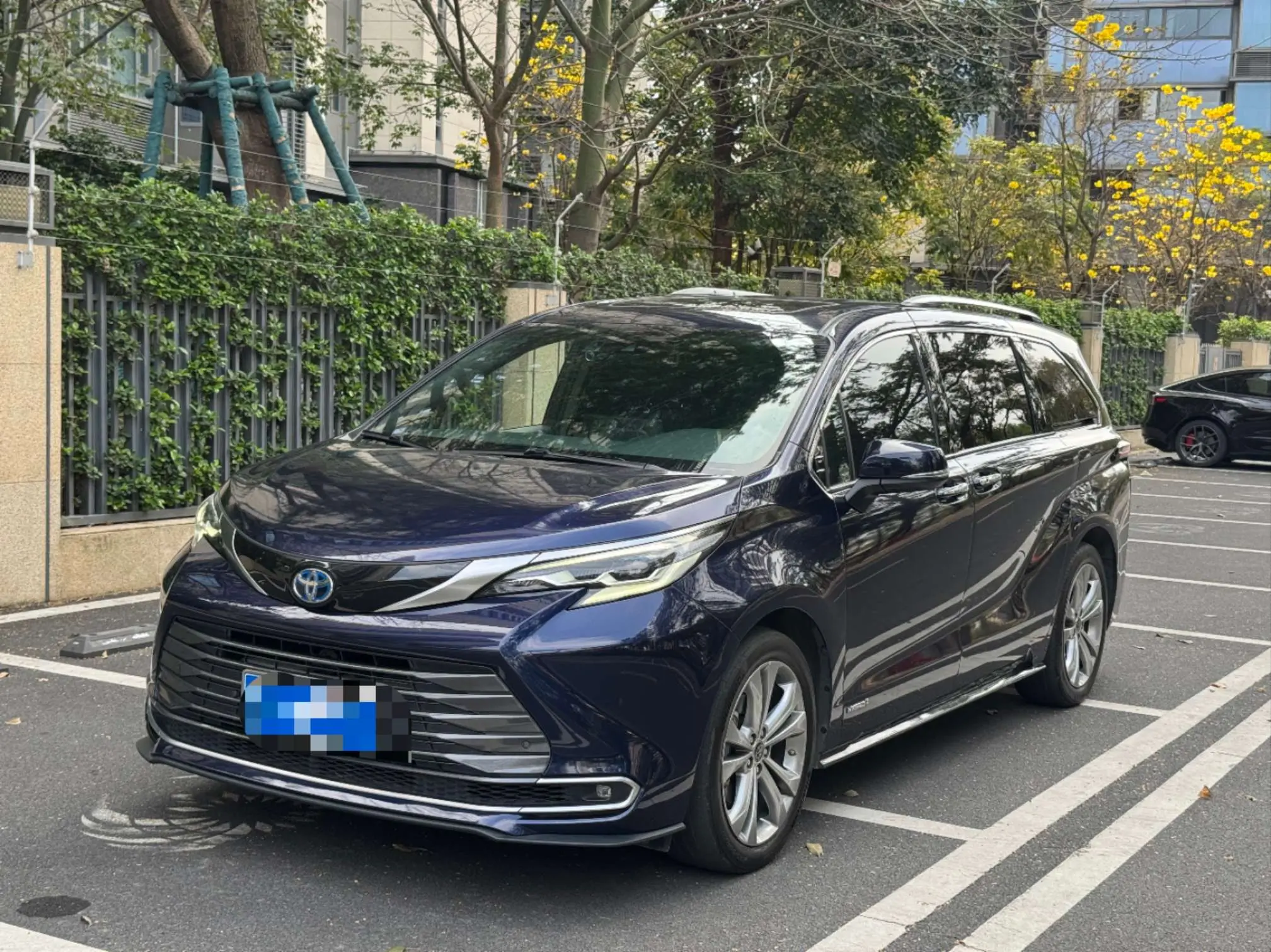Toyota Sienna  из Китая