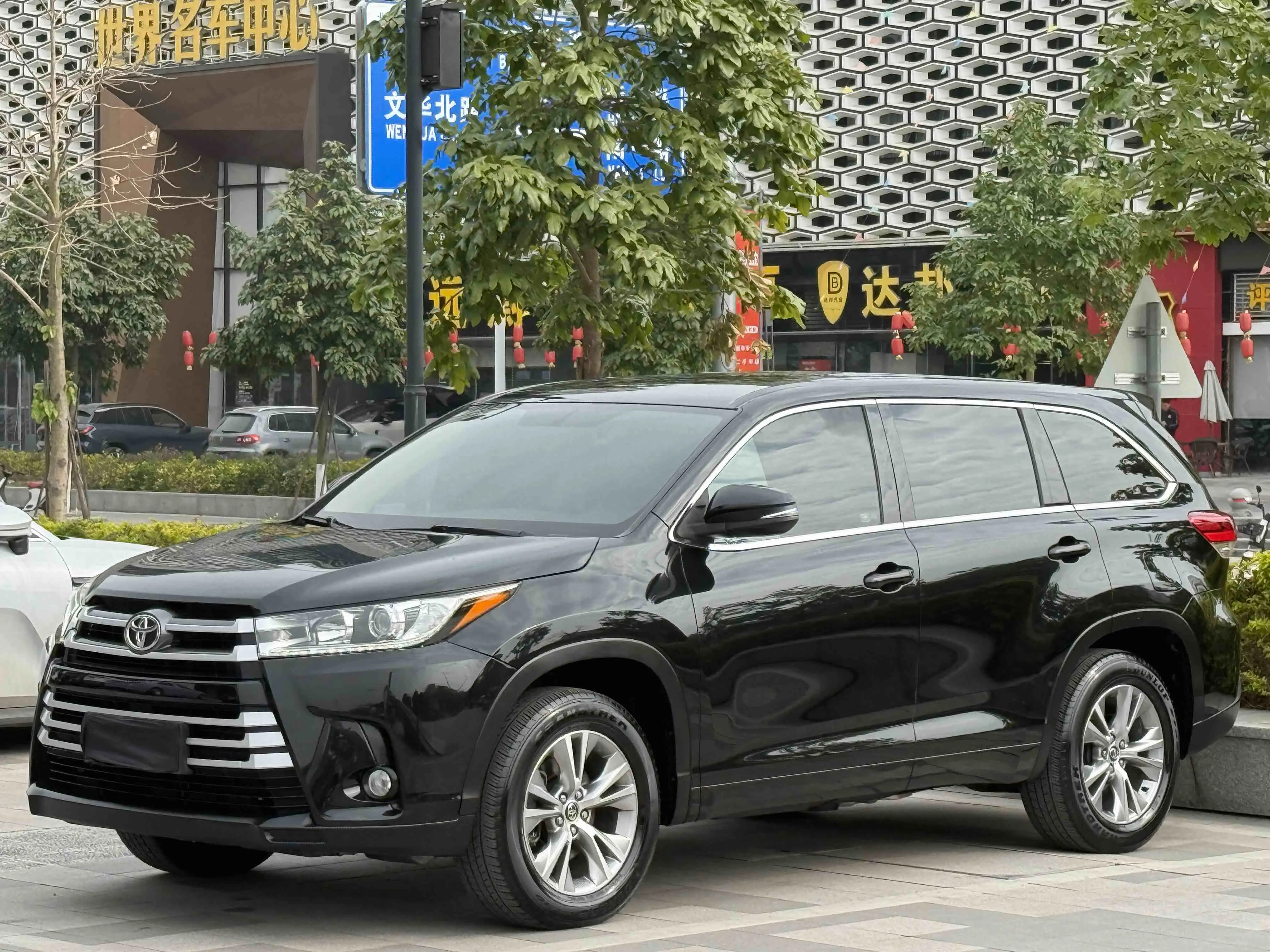 Toyota Highlander  из Китая