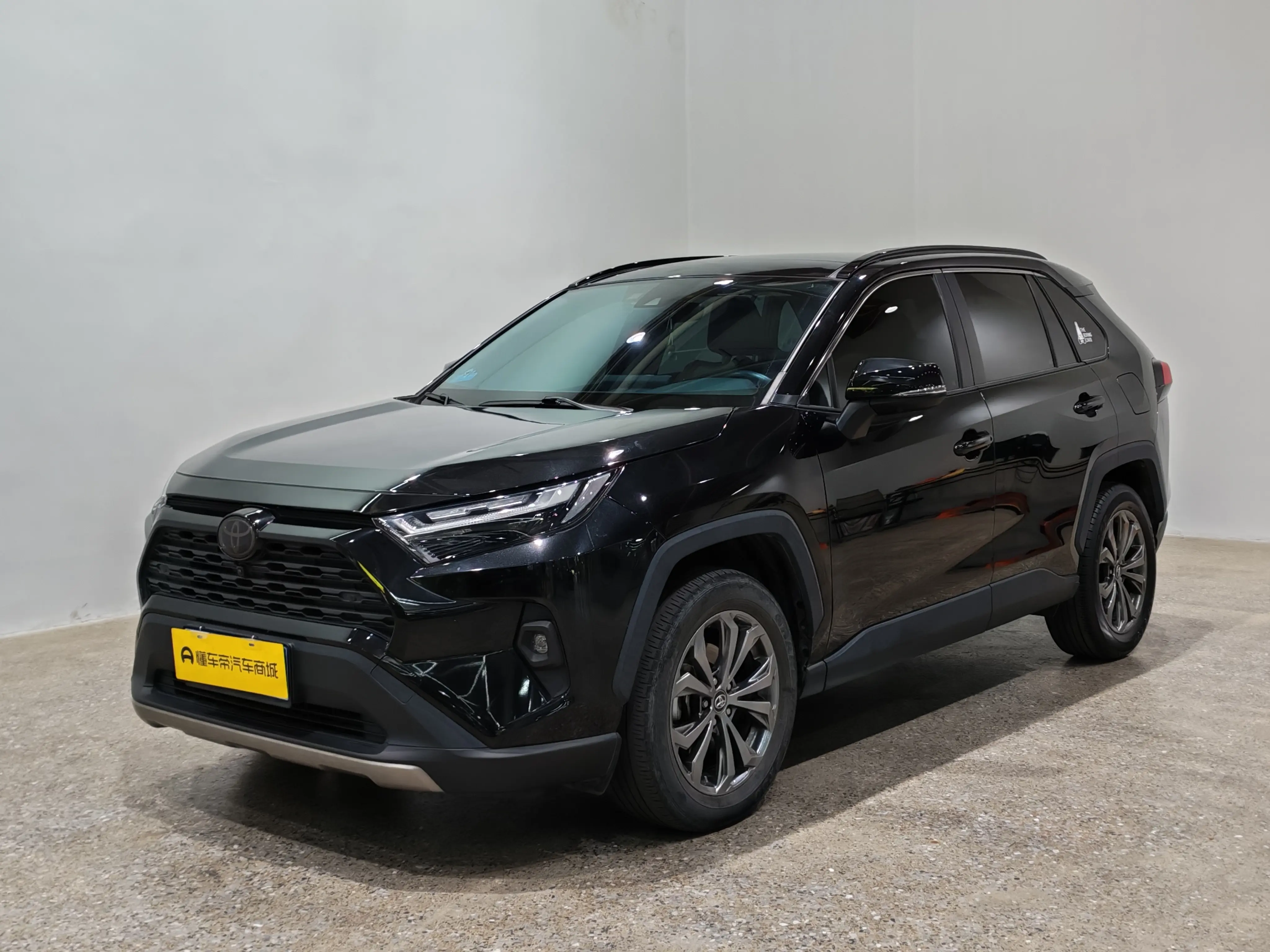 Toyota RAV4  из Китая