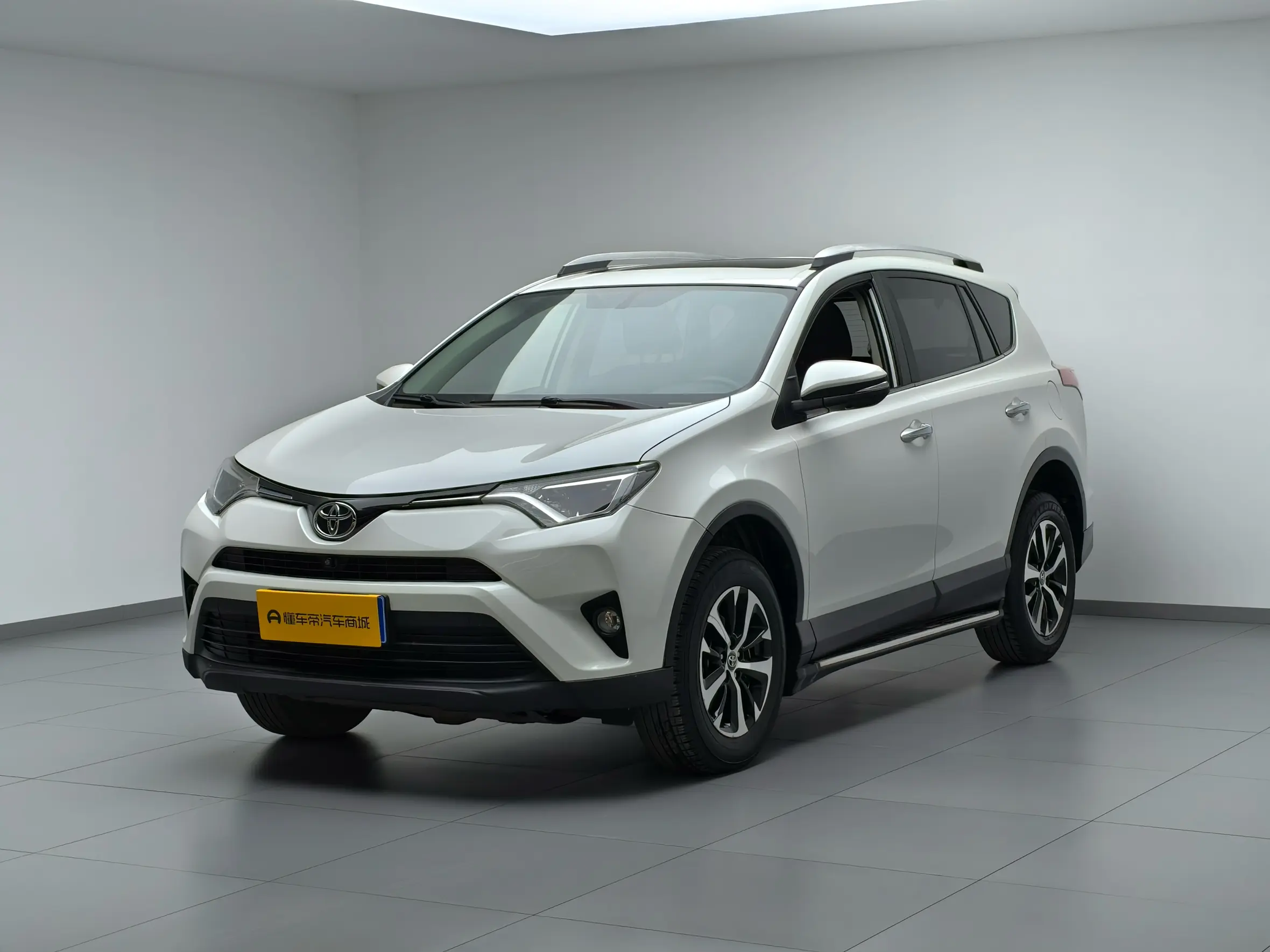 Toyota RAV4  из Китая