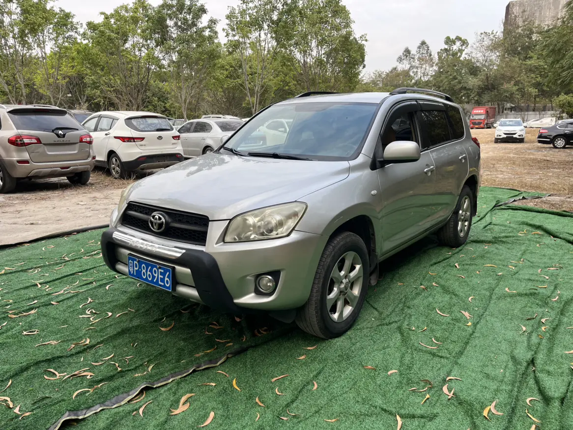 Toyota RAV4  из Китая