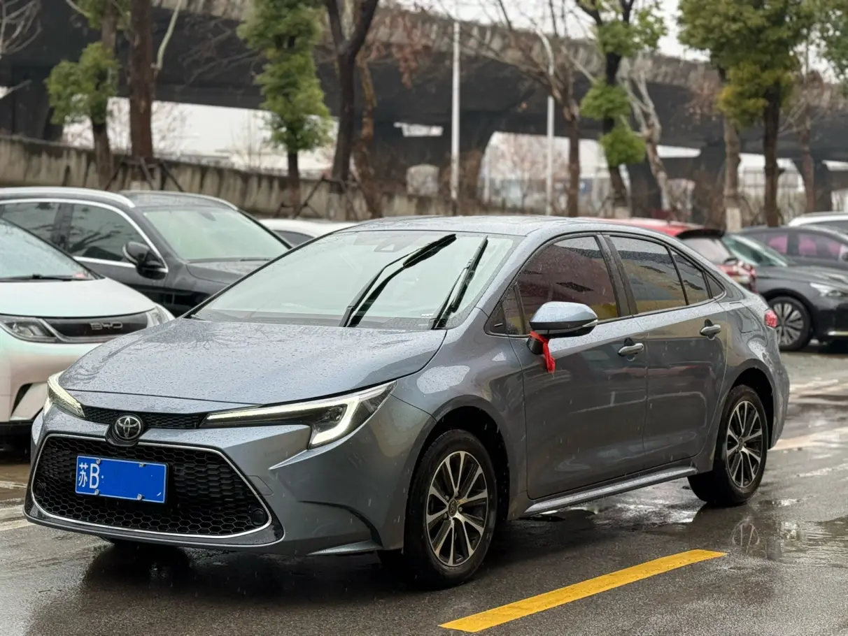 Toyota Levin (Lei Ling)  из Китая