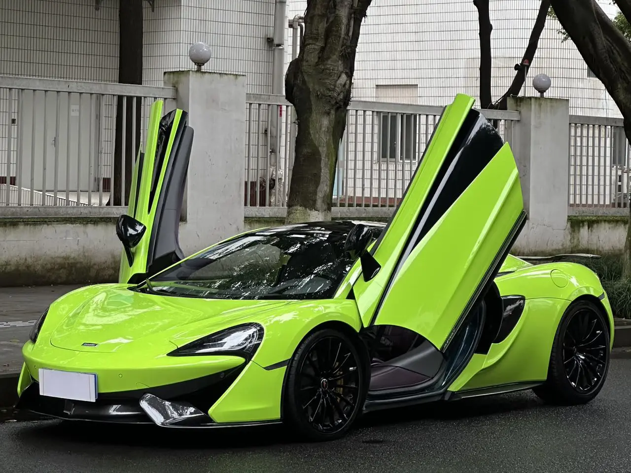 McLaren 570S