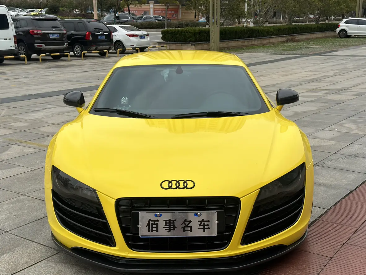 Audi R8  из Китая