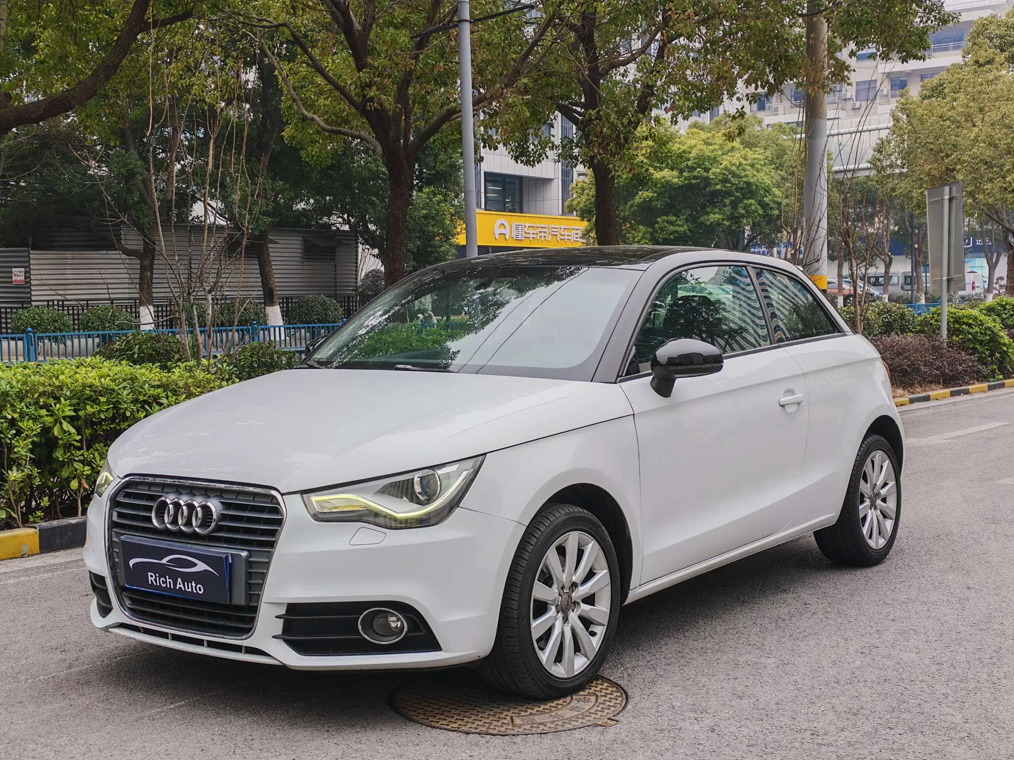 Audi A1  из Китая