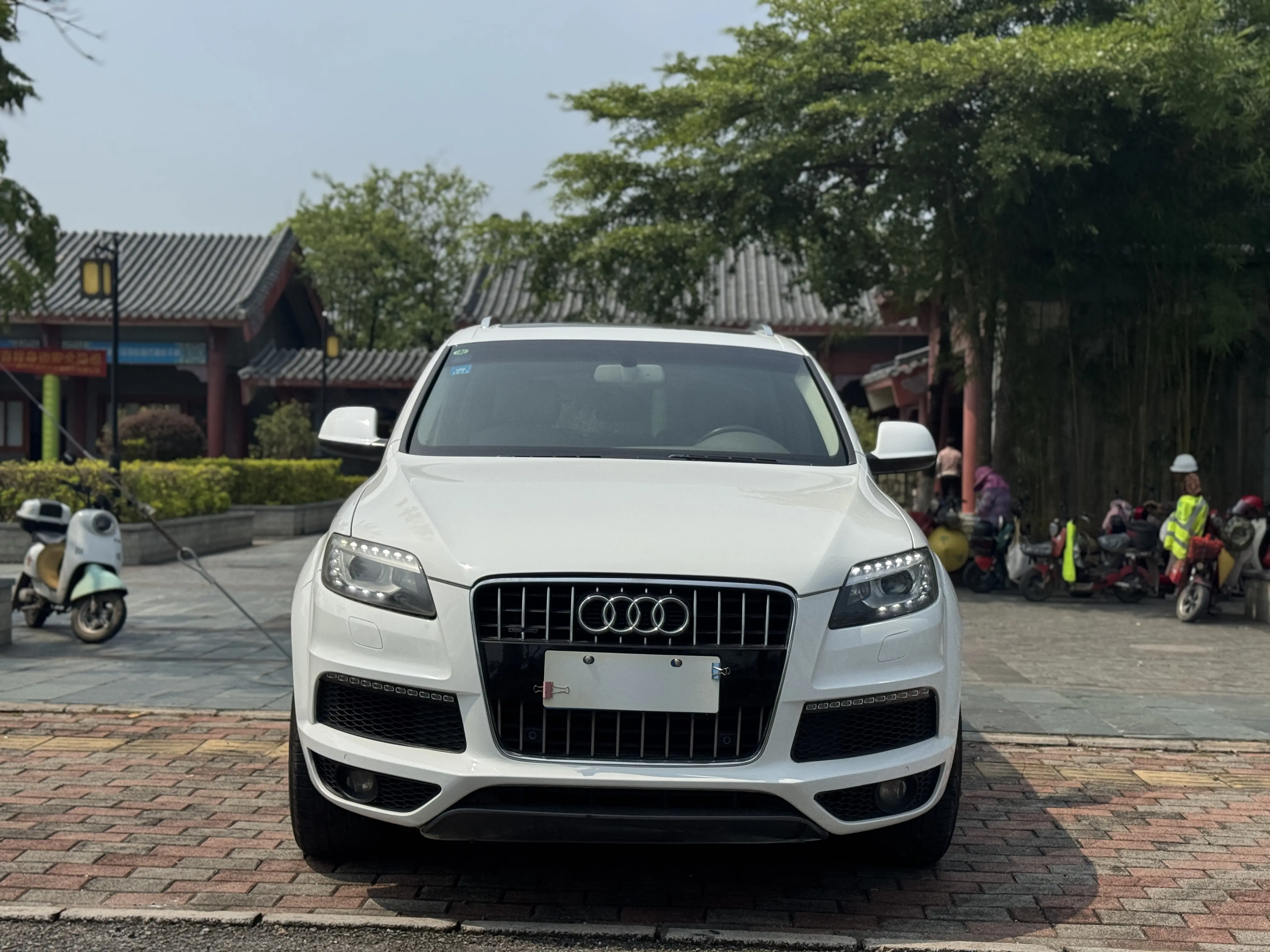 Audi Q7  из Китая