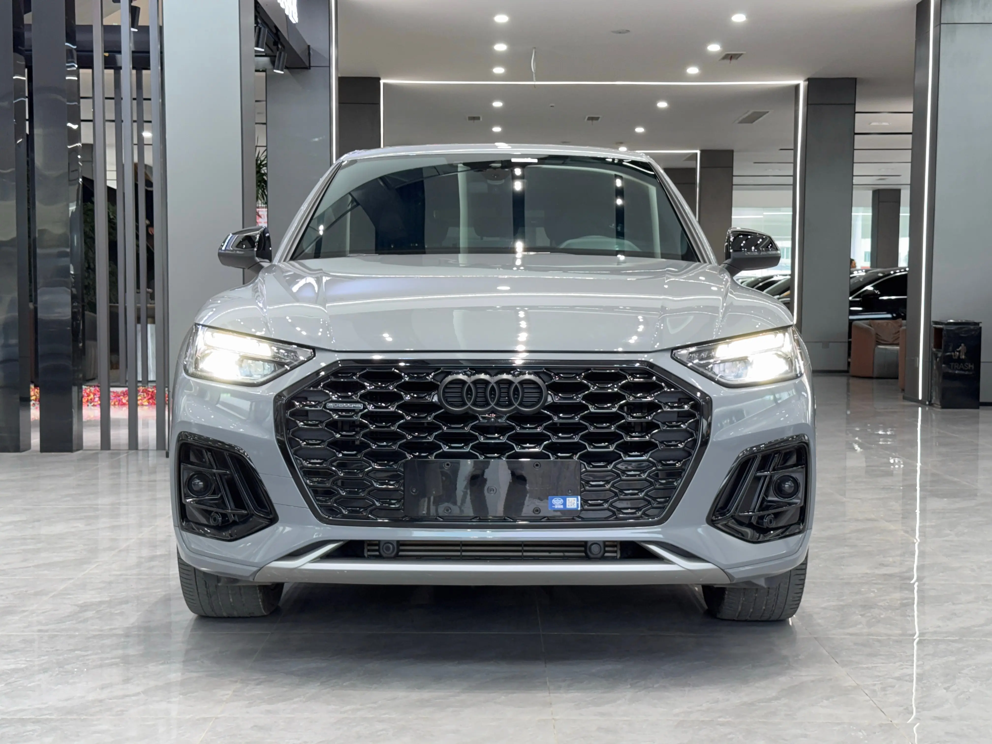 Audi Q5L Sportback  из Китая