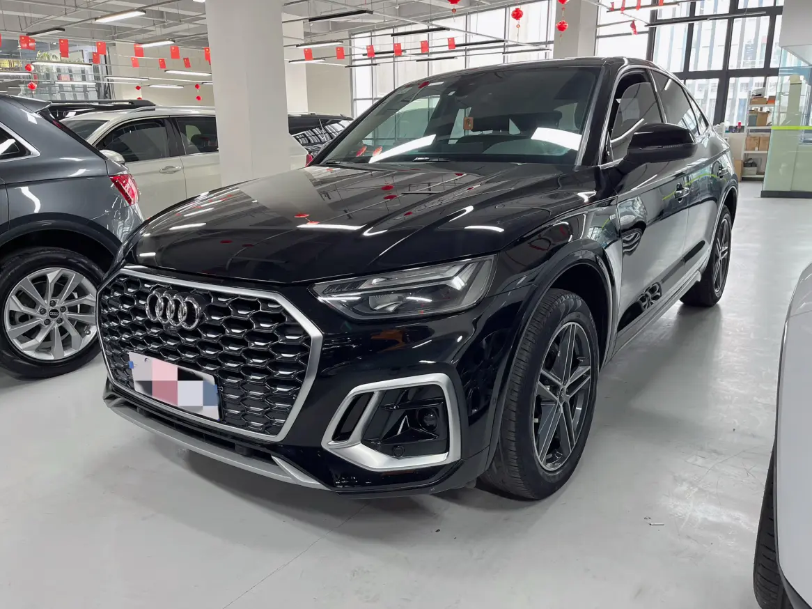 Audi Q5L Sportback  из Китая