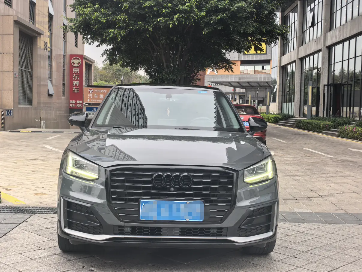 Audi Q2L  из Китая