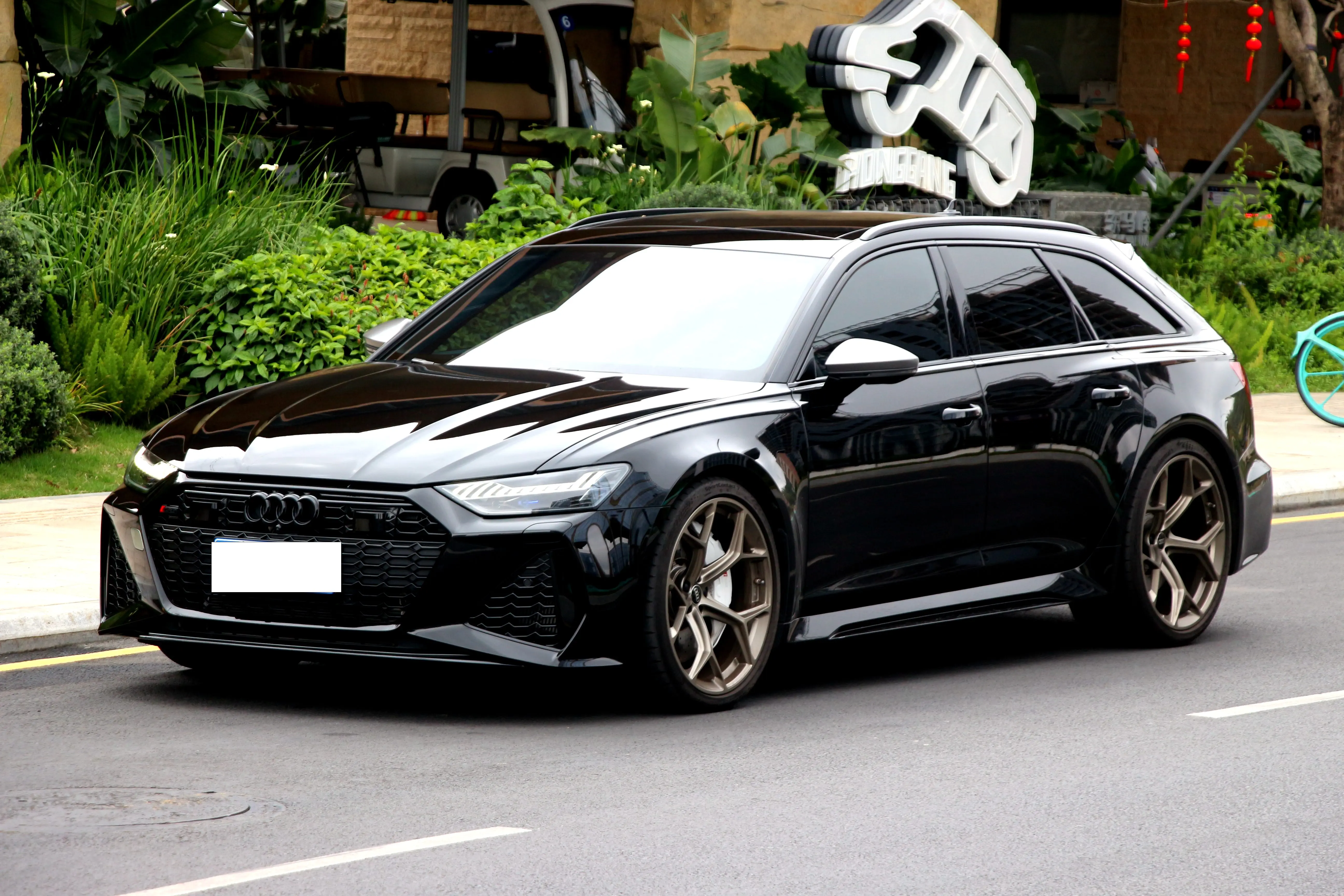 Audi RS 6  из Китая