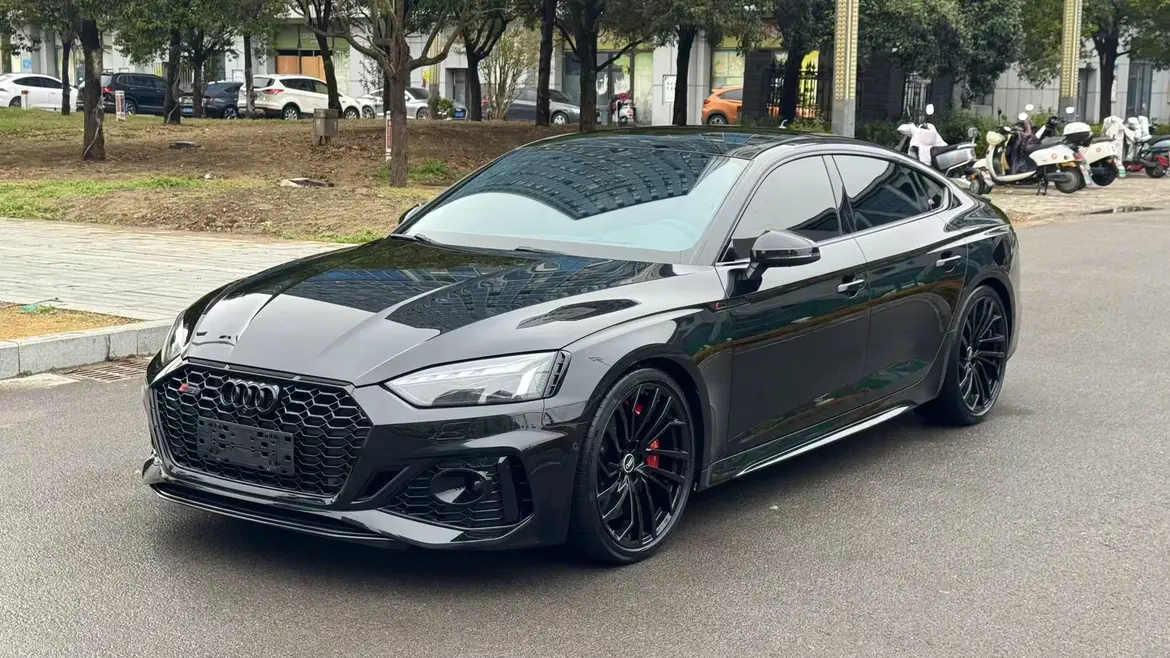 Audi RS 5  из Китая