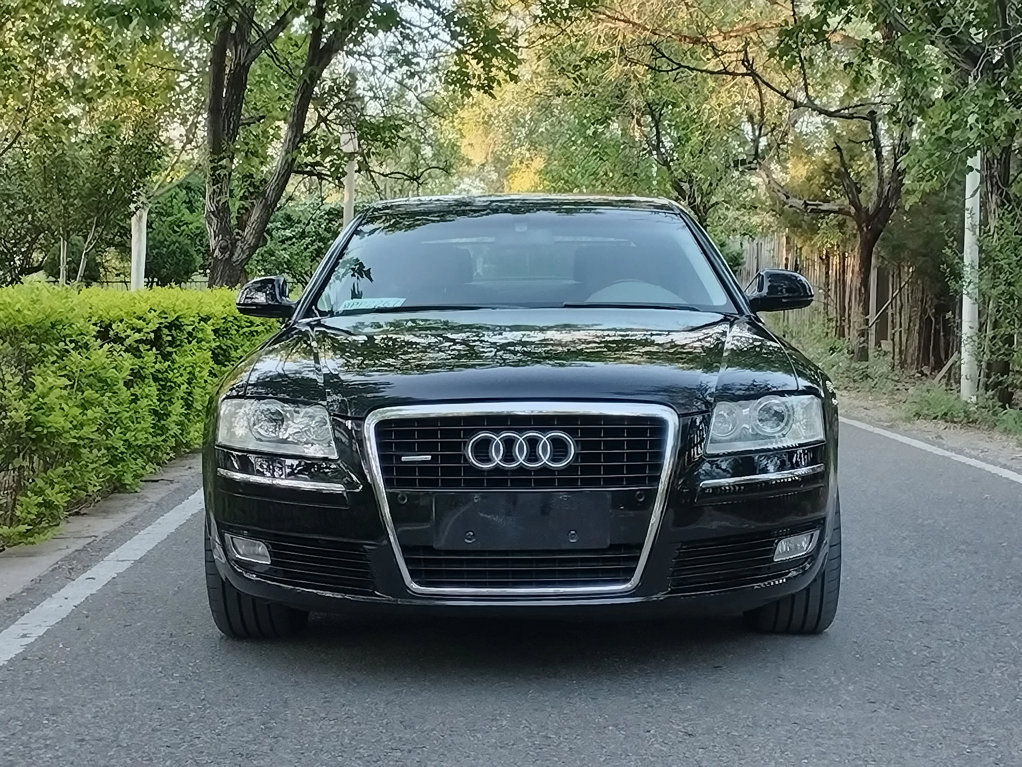 Audi A8  из Китая